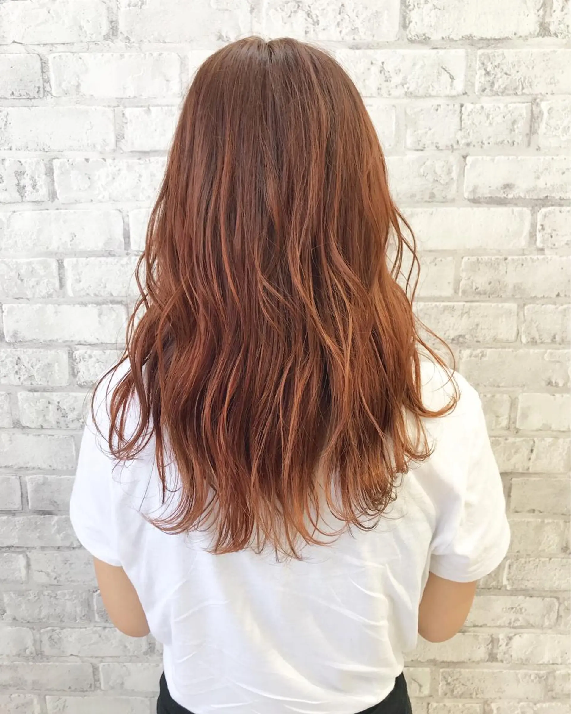 ロング カラー オレンジ RAG副店長伊藤 真規のヘアスタイル