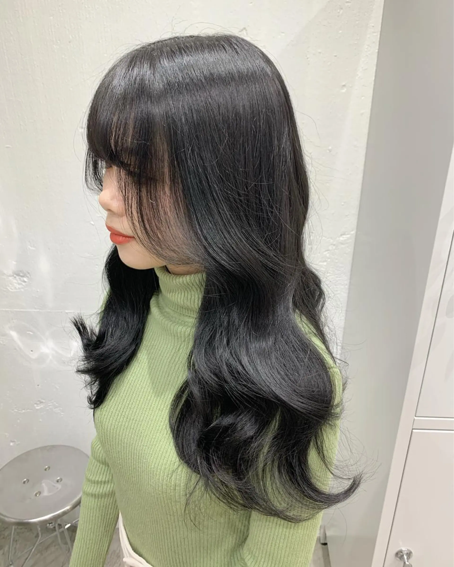 ロング カラー ヘアアレンジ SALOWIN原宿ash店所属・憧れの艶ハイトーンへ 🐈サイサキのヘアスタイル