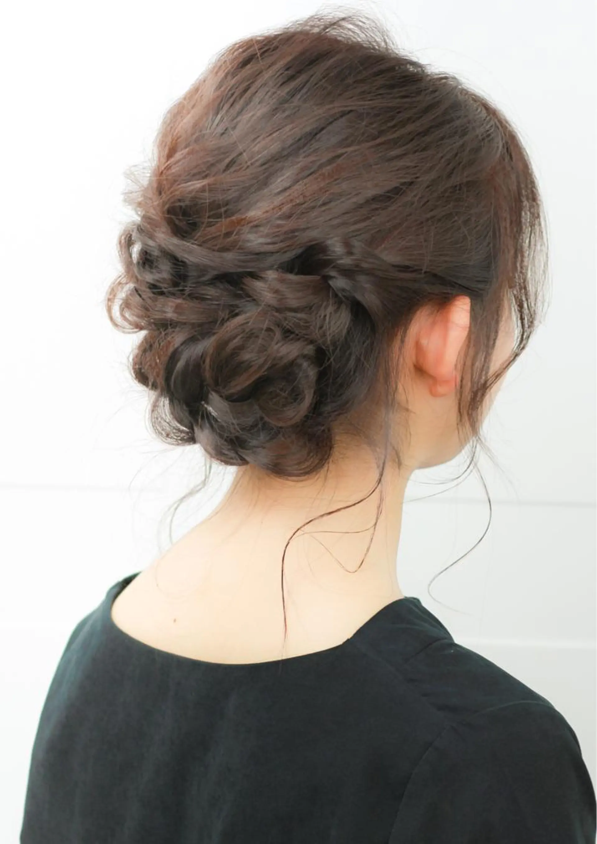 カラー ヘアアレンジ 森 海のヘアスタイル