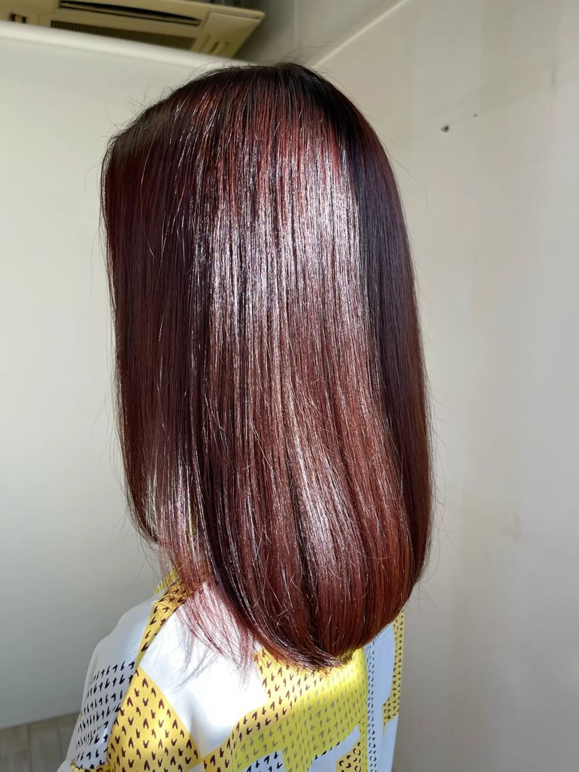 セミロング カラー ヘアアレンジ ラシェンテ居留地所属・鶴﨑 美優亜のヘアスタイル