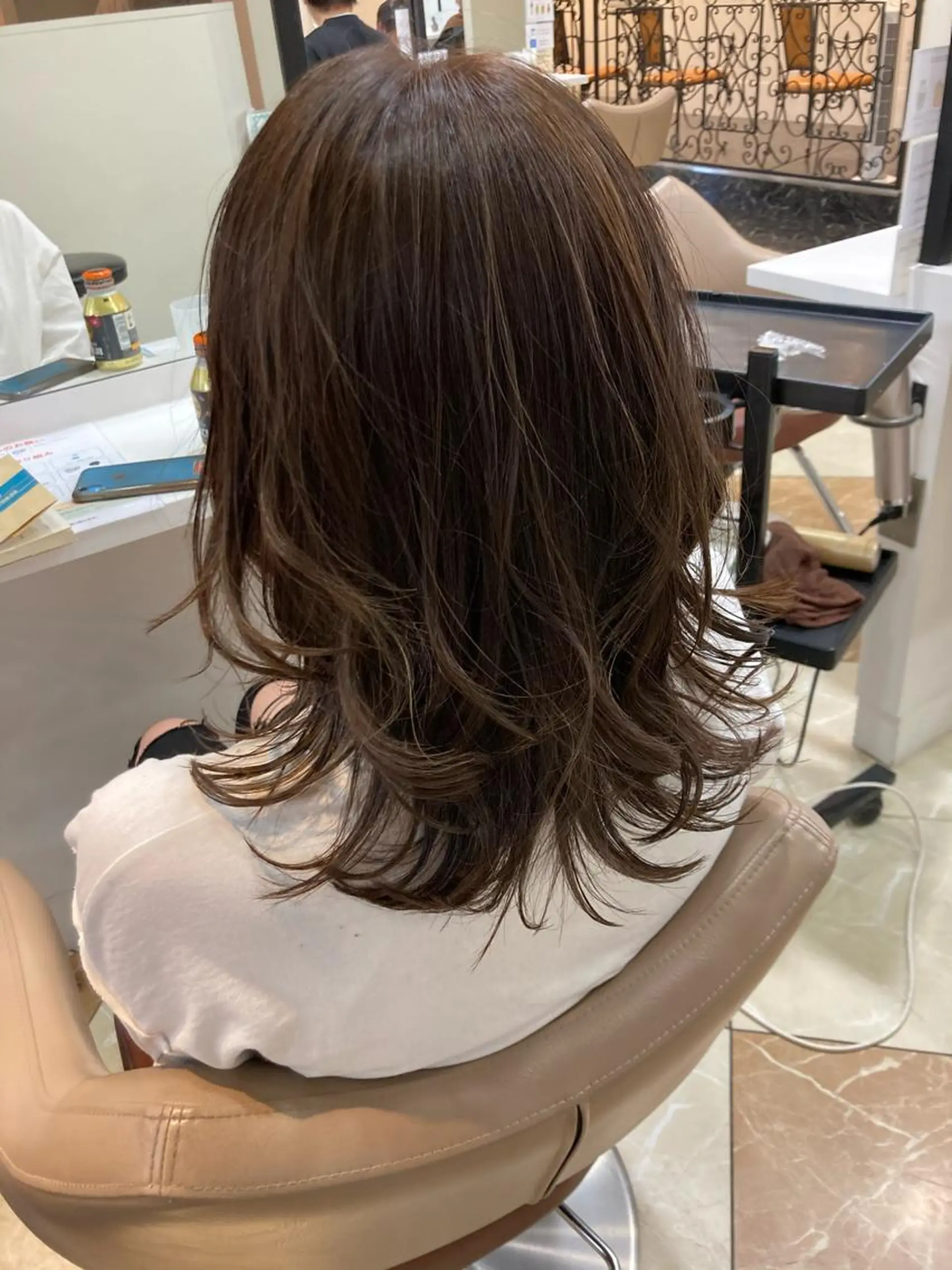 ミディアム ハイレイヤー レイヤーカット ウルフカット ウルフレイヤー ヘアカラー 髪質改善 阪口 雄佑のヘアスタイル