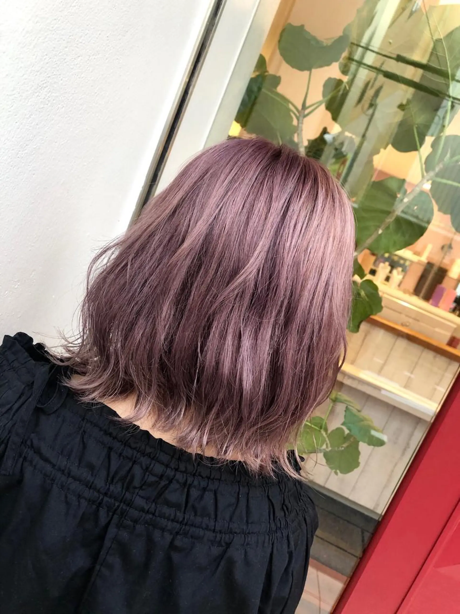 ショート カラー ブリーチ 大阪長居🌱野見山 卓也のヘアスタイル