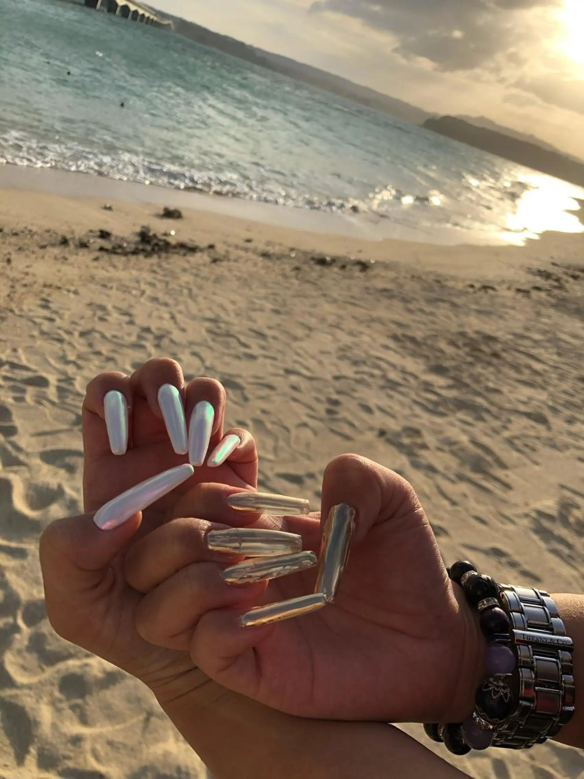 ロング ネイル ハンドネイル ハンドケア 💎ビューティサロン 湘南　RIRAN💎のネイルデザイン