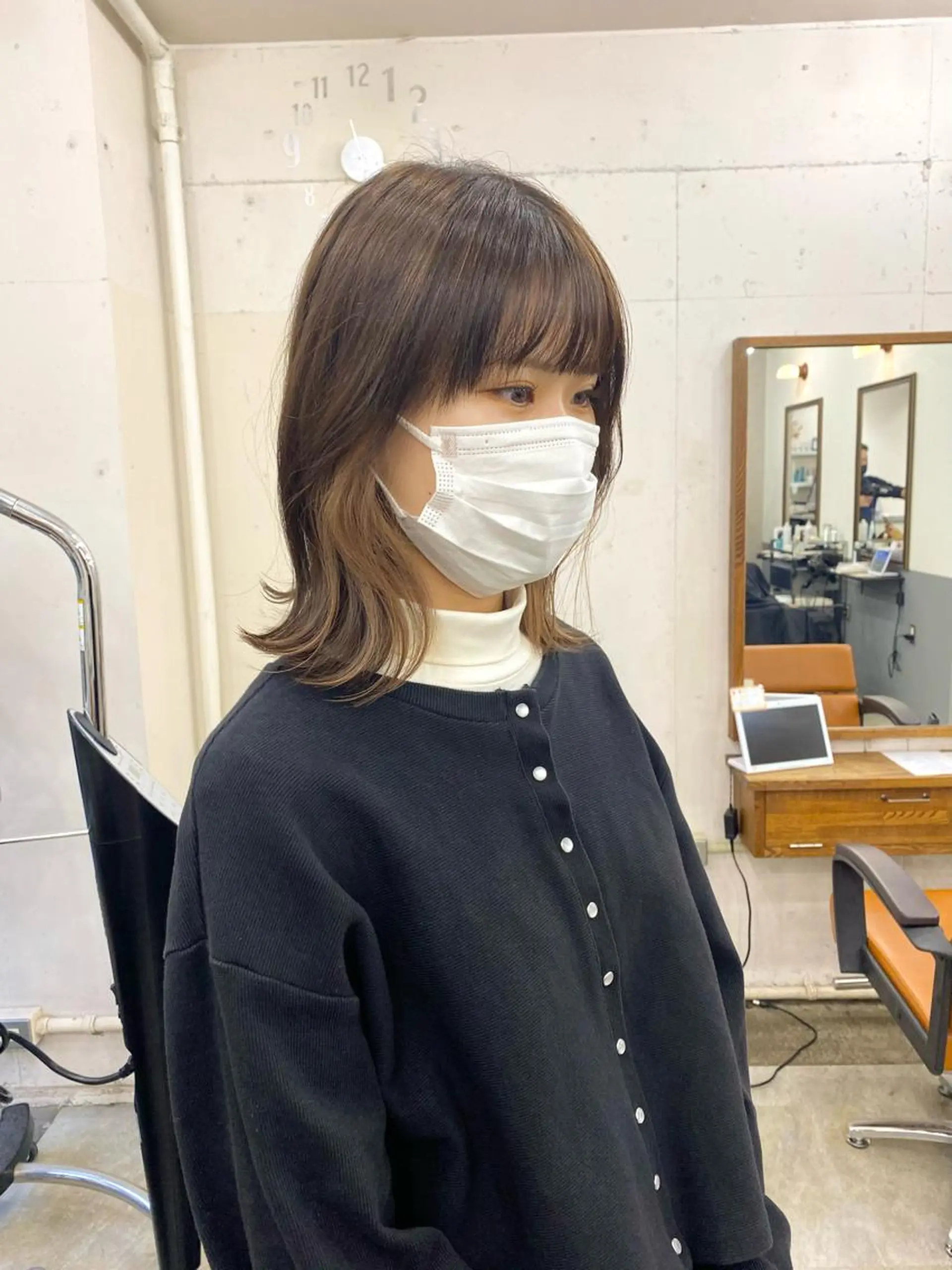 ミディアム カラー オリーブ/アッシュ やわらか透明感カラーのヘアスタイル