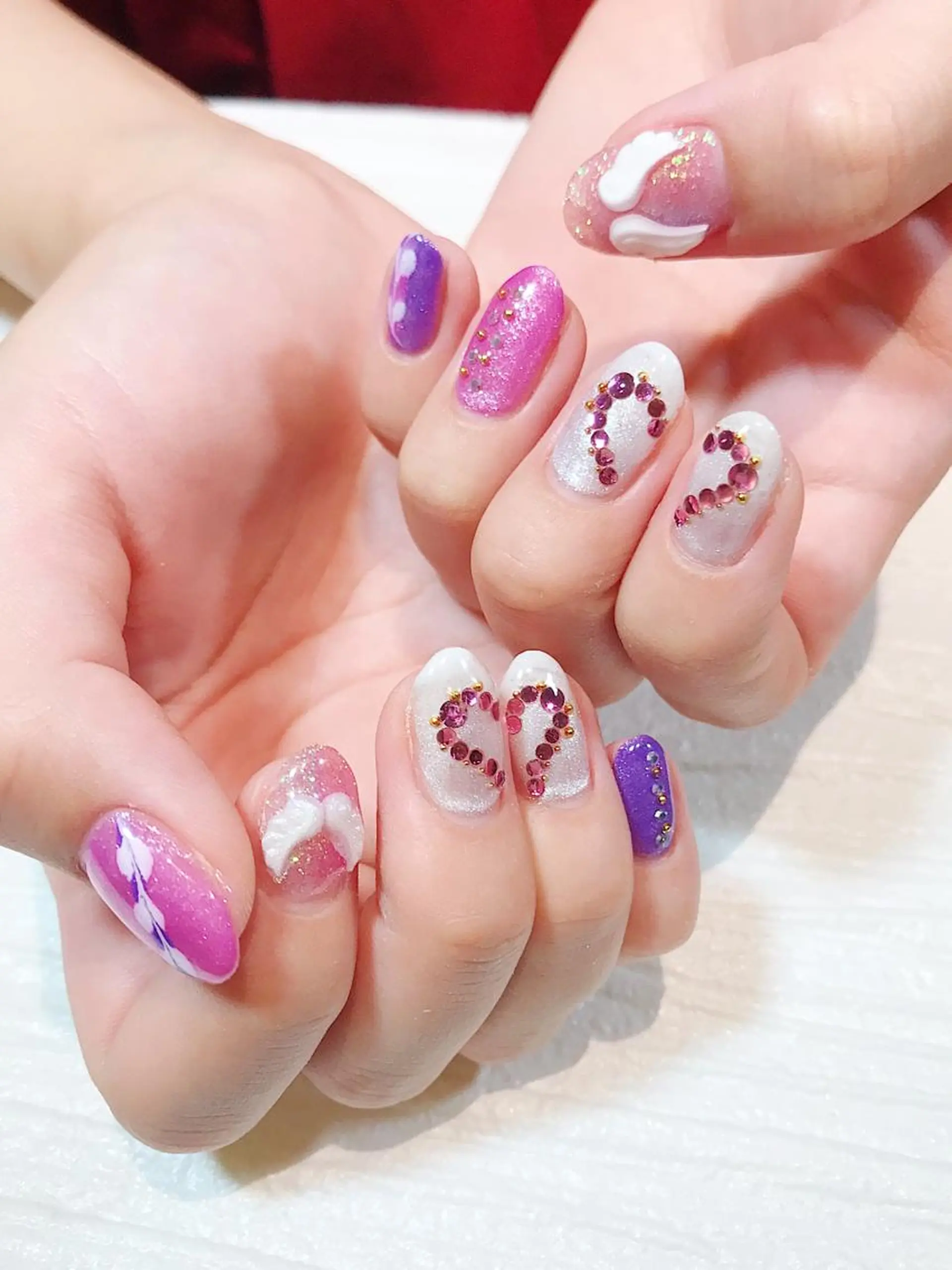 ネイル ハート ストーンネイル ハンドネイル NAILSALON AMULEのネイルデザイン