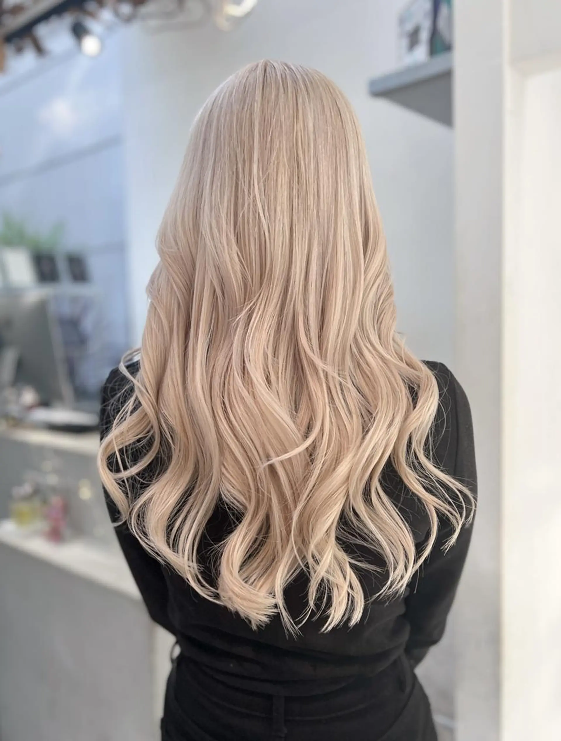 ロング カラー ベージュカラー ブロンド ブロンドベージュ ヘアカラー トリートメント mao/天神ブリーチ ハイトーンカラーのヘアスタイル