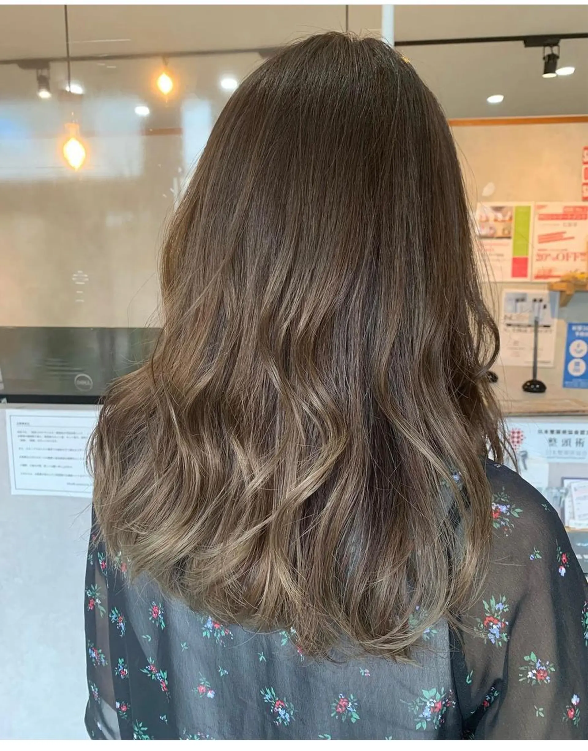 セミロング ヘアカラー トリートメント 🎀透明感カラーෆ 🪄Maikoのヘアスタイル