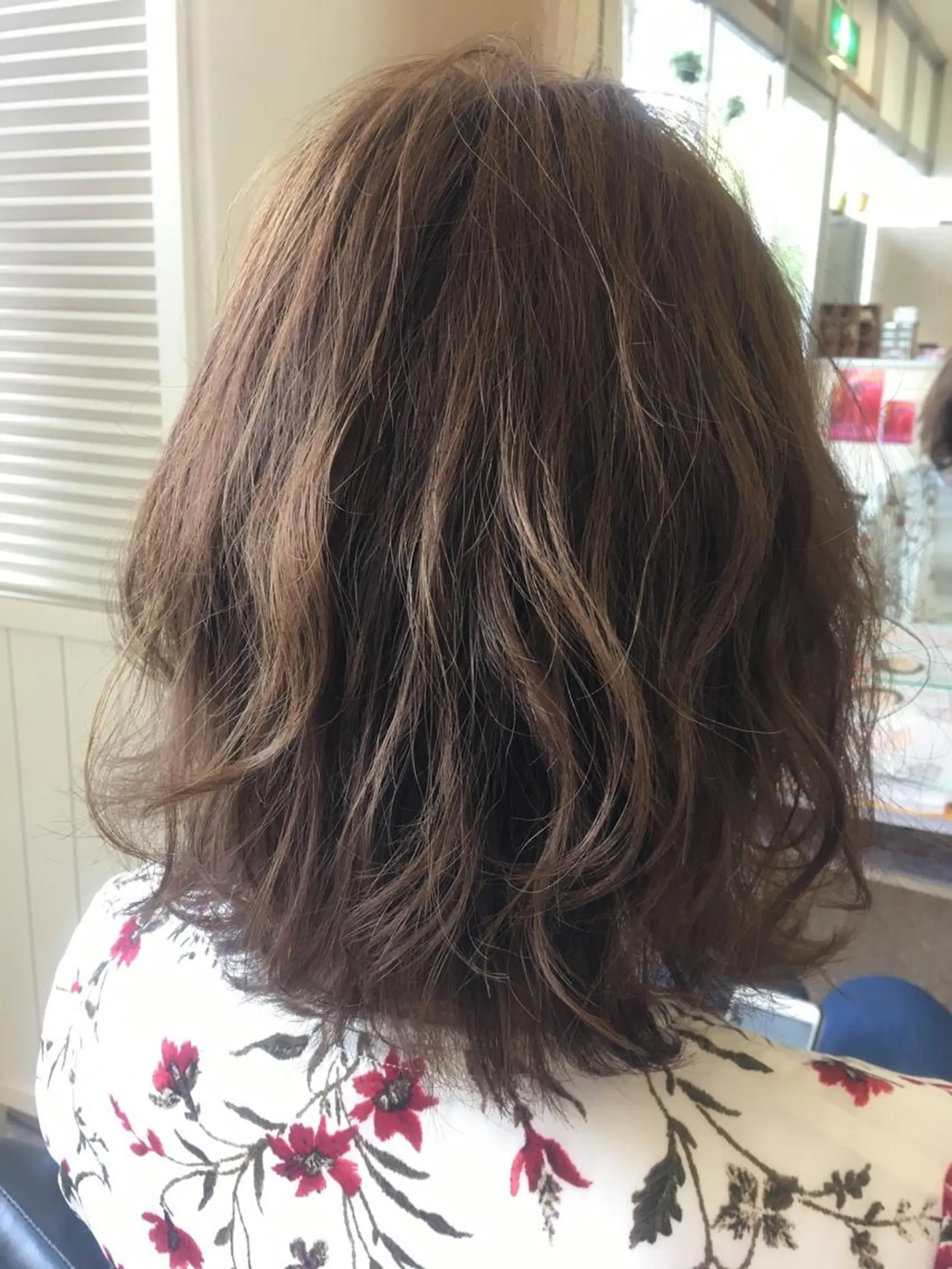 ミディアム カラー 牛島 久美子のマツエク・マツパデザイン