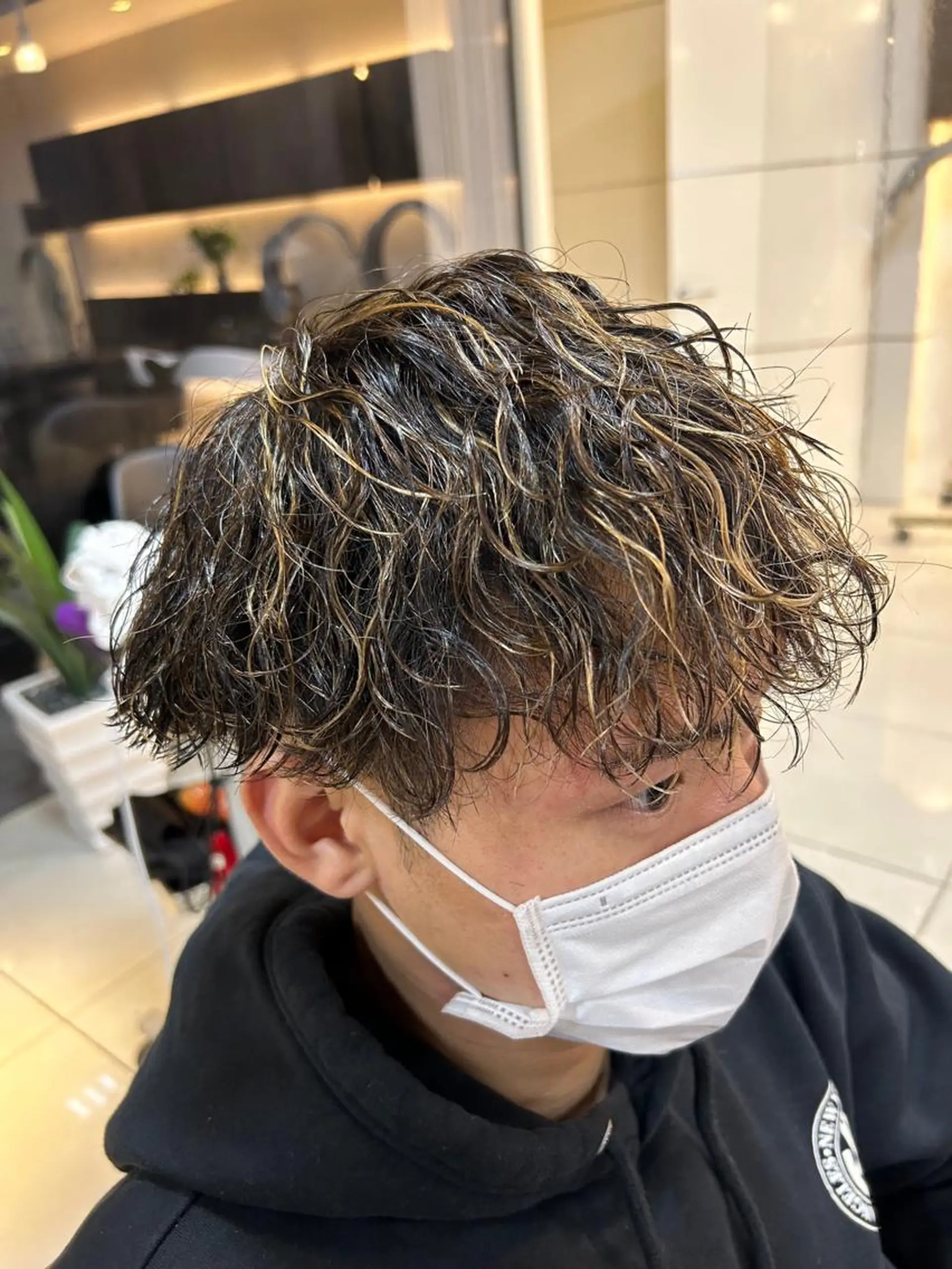 カラー パーマ メンズ 🩵ハイトーン🩵 緒方美柚のヘアスタイル