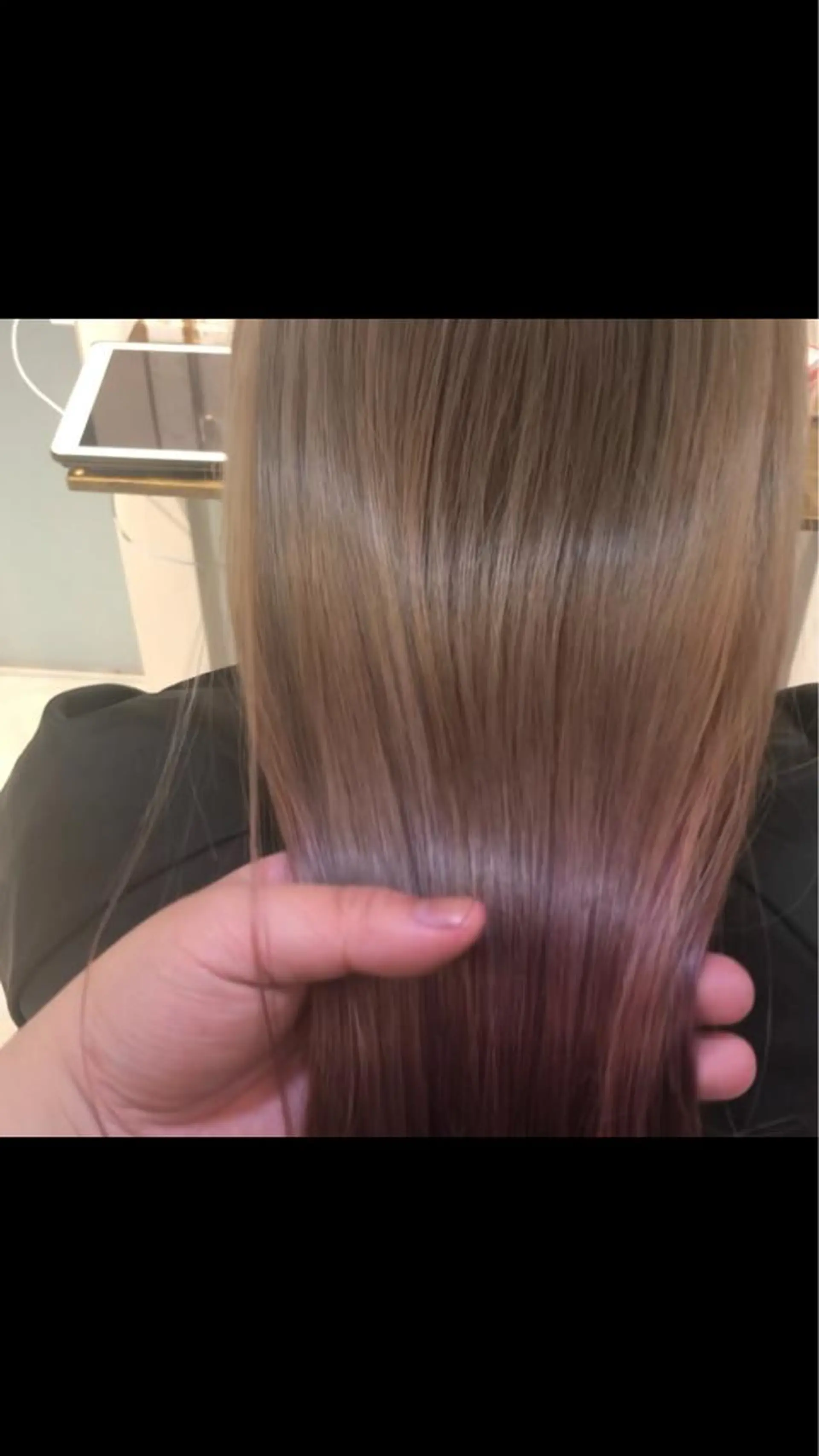 ロング カラー Natural所属・小柳 公邦のヘアスタイル