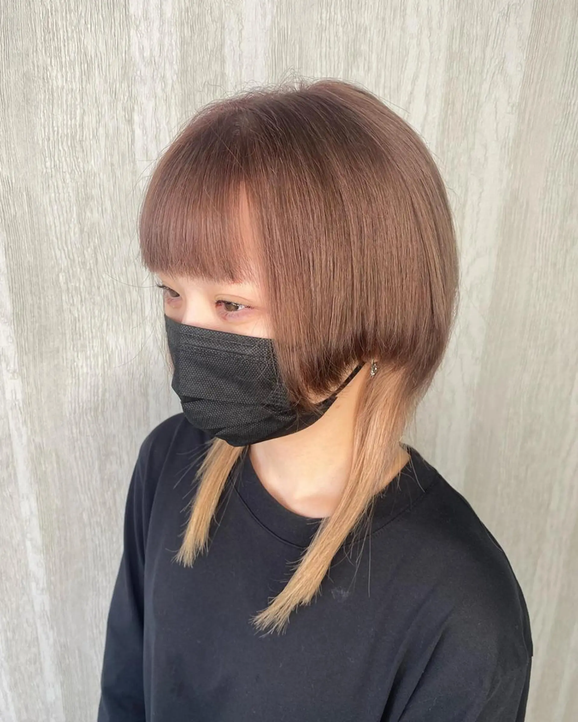 ロング カラー ベージュカラー ブロンド ブロンドベージュ ブラウンカラー ミルクティーベージュ UNDER vr 【アンダーバー】のヘアスタイル