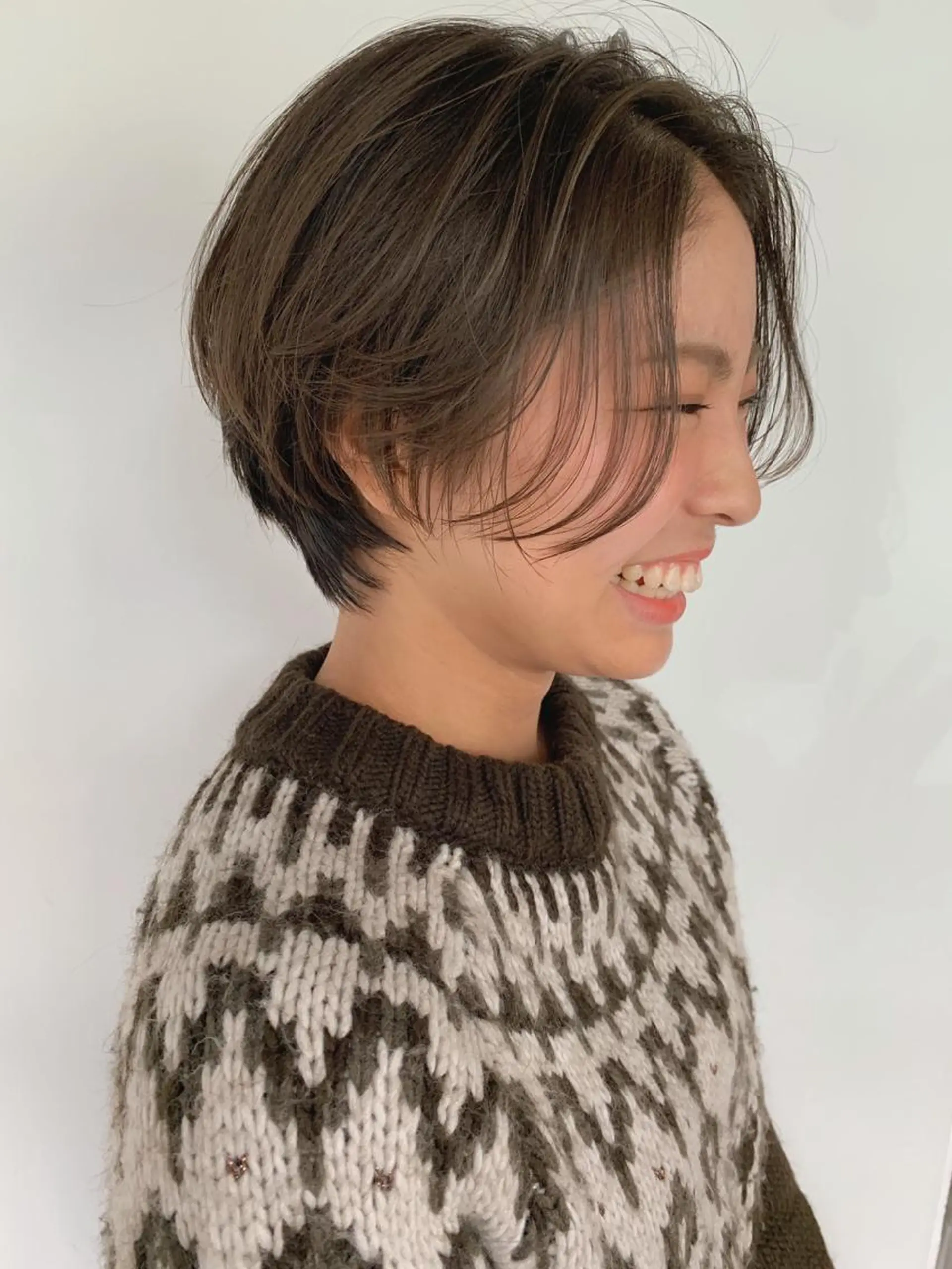 ショート ハンサムショート 丸みショート ショートヘア 鈴木駿介 レイヤーカットのヘアスタイル