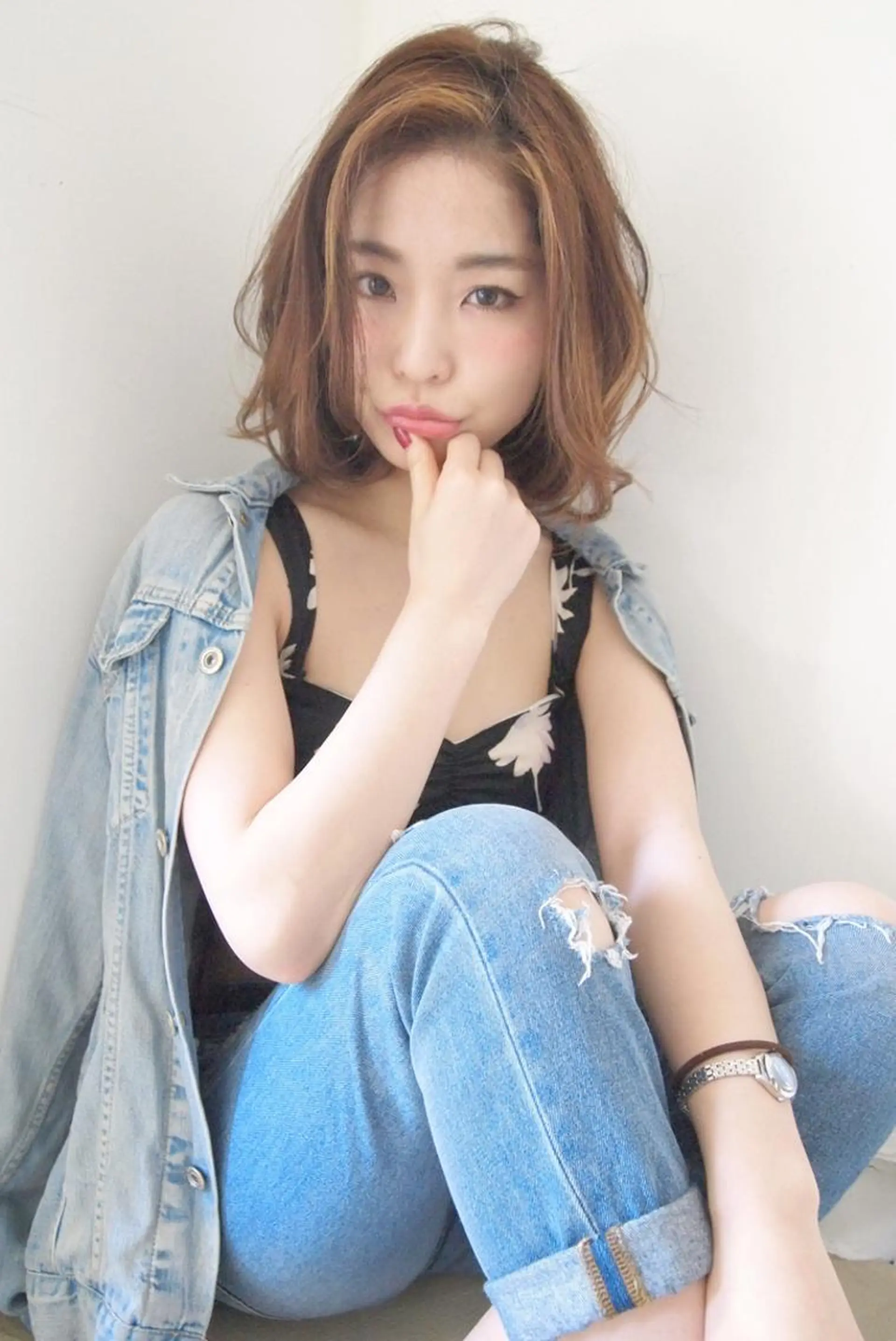 ミディアム カラー ヤナ マネージャーのヘアスタイル