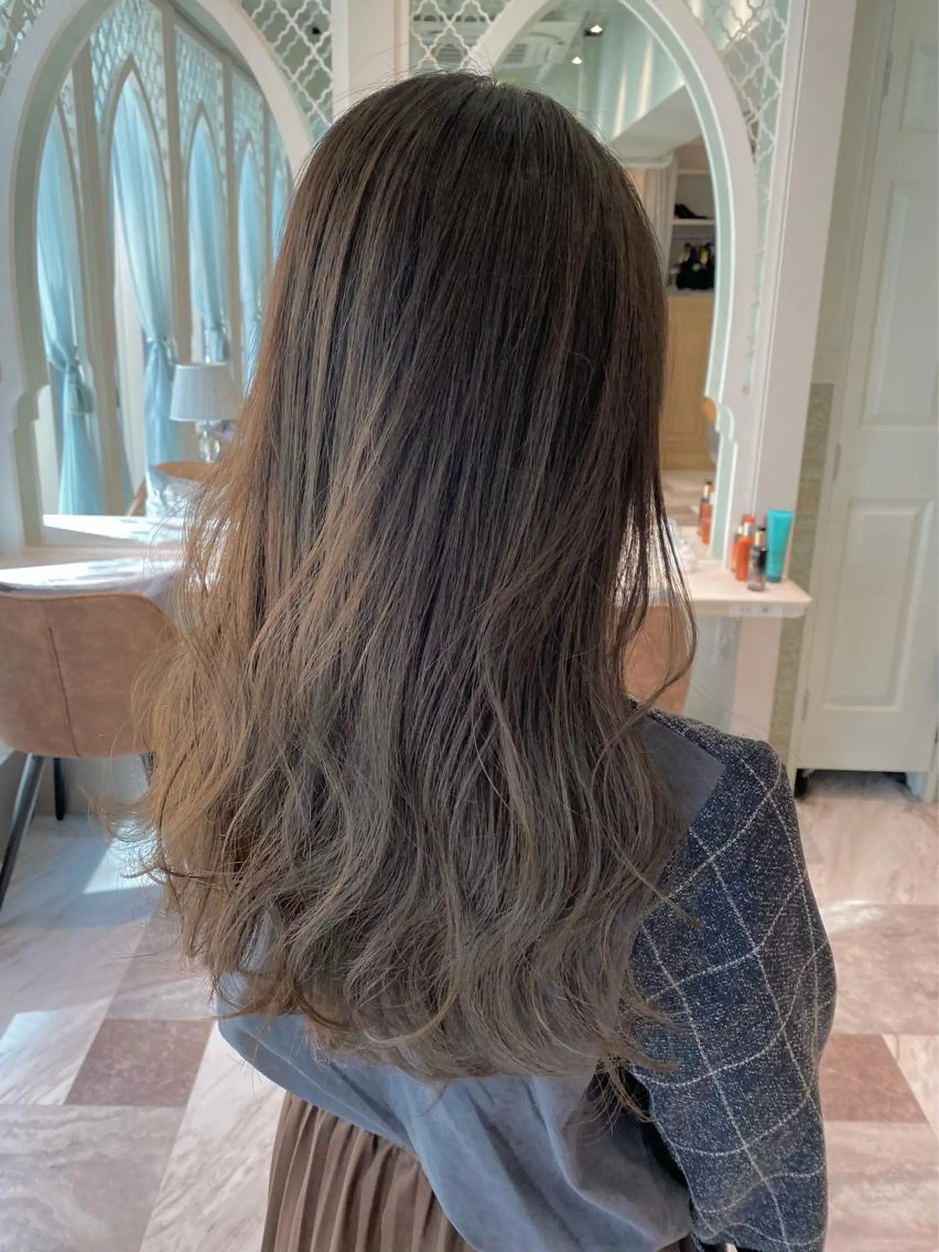 ロング カラー ヘアカラー トリートメント 脱白髪染め/ 髪質改善/ハクのヘアスタイル