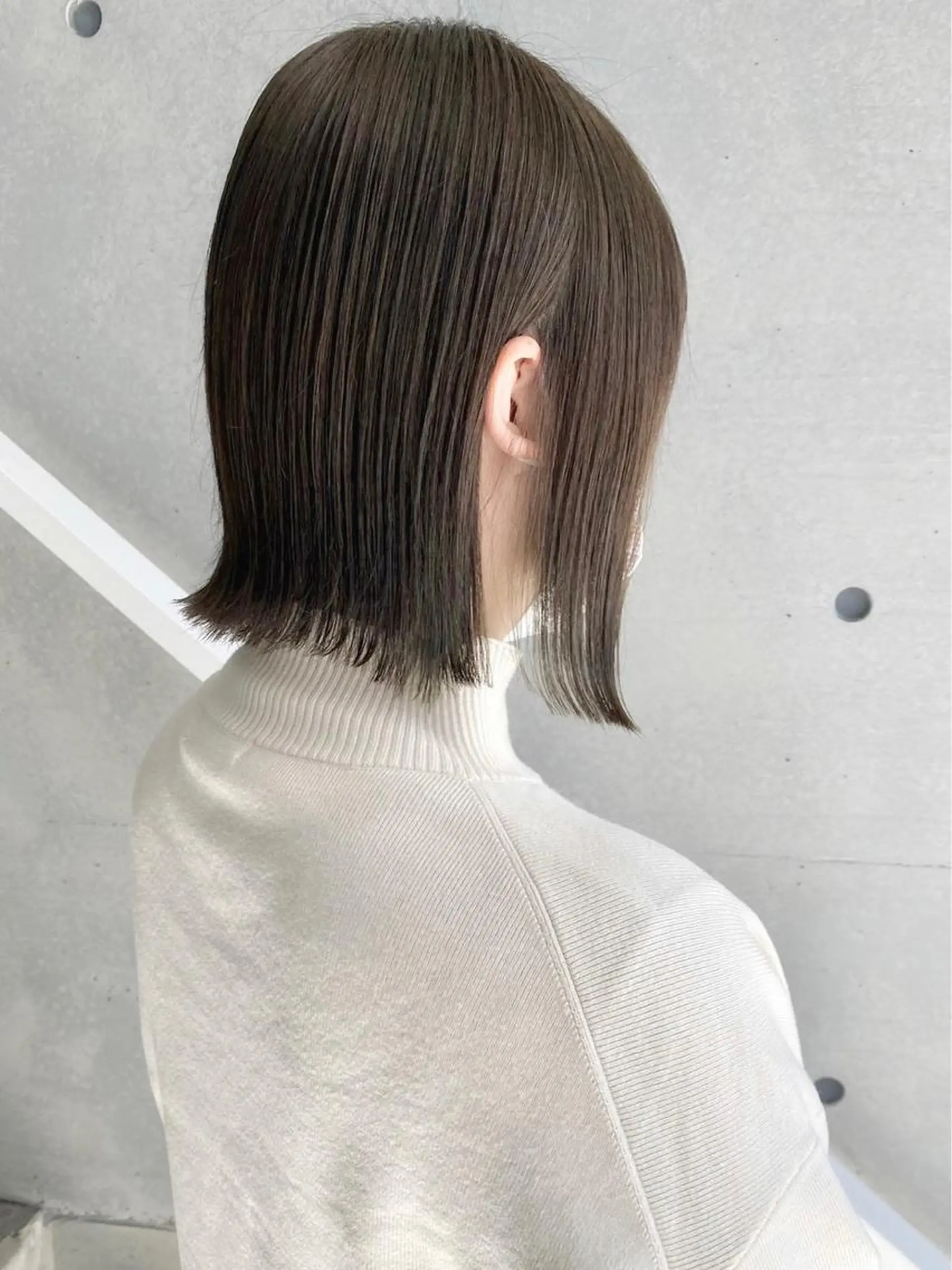 ミディアム カラー 切りっぱなしボブ オリーブカラー ボブ 当日予約🆗ショート /ハイライト/松本のヘアスタイル