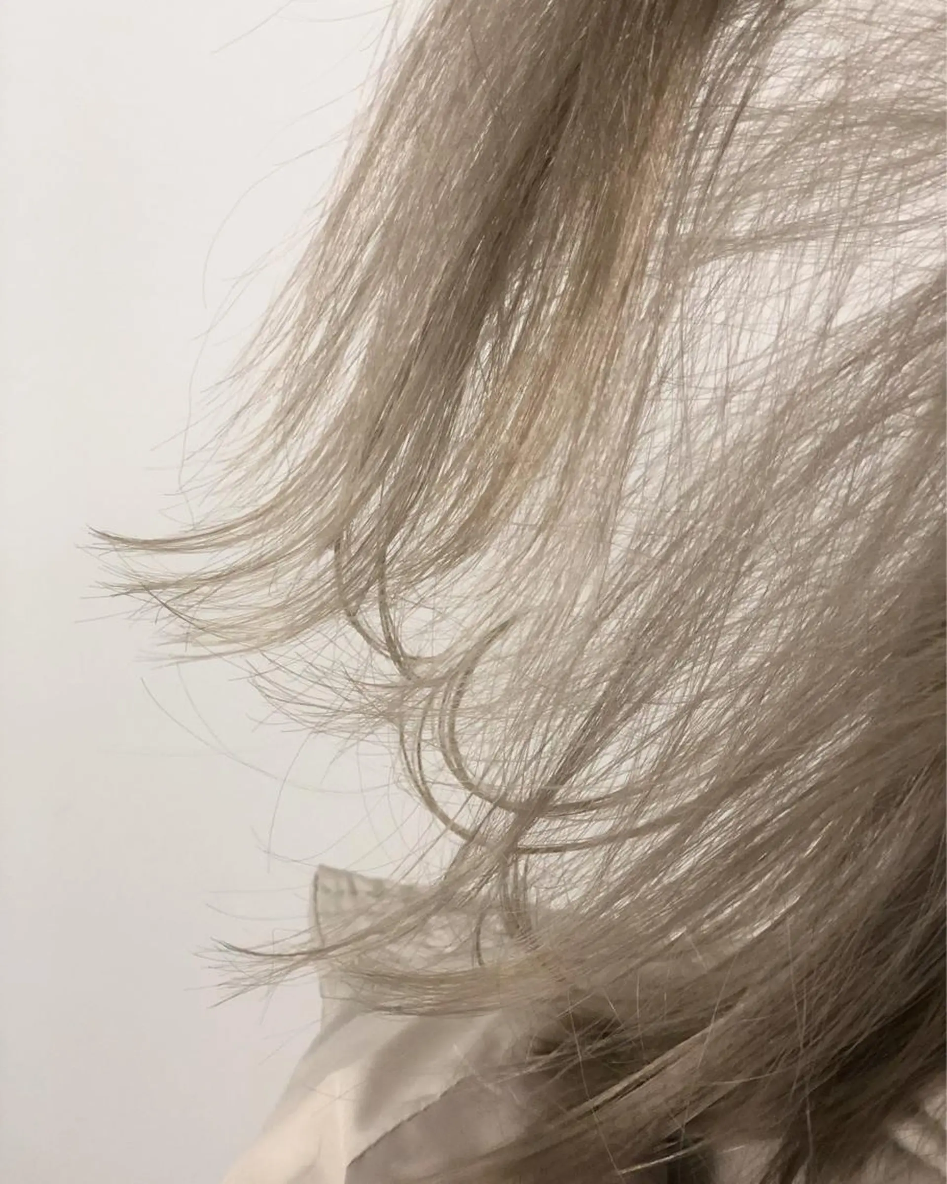 ショート カラー ベージュカラー Tao所属・藤川 大智のヘアスタイル