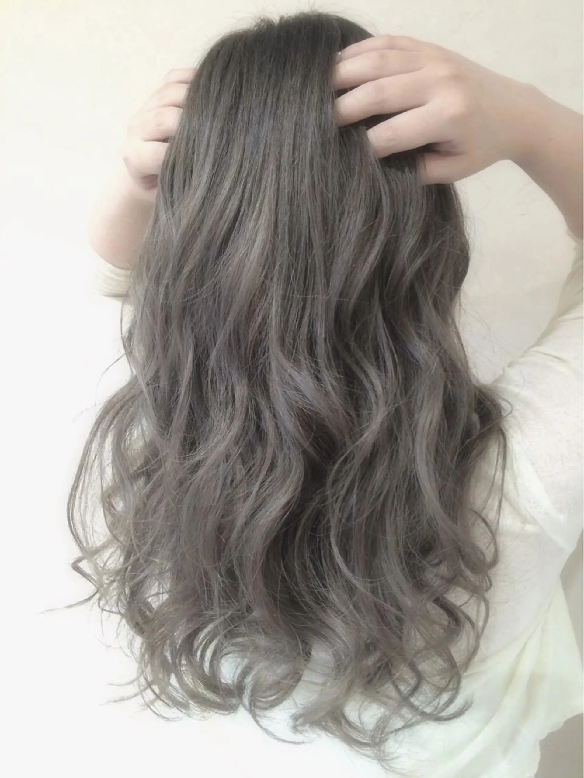 ミディアム セミロング ロング カラー ブリーチ トリートメント filo byFeria渋谷所属・縮毛矯正/美髪 髪質改善/石田幸輔のヘアスタイル