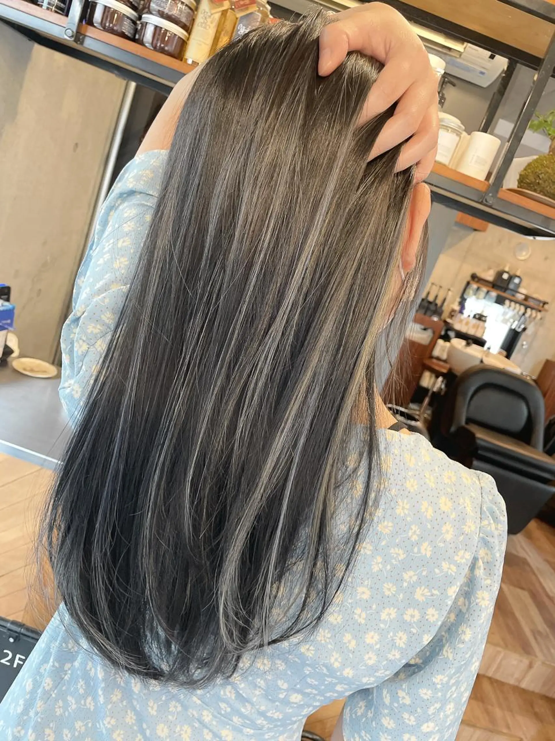 セミロング カラー アクアカラー ブリーチ ケアブリーチ 髪質改善 縮毛矯正 カット ヘアカラー トリートメント エクステ ヘアセット LAS 代表 ナガカワ コウヘイのヘアスタイル