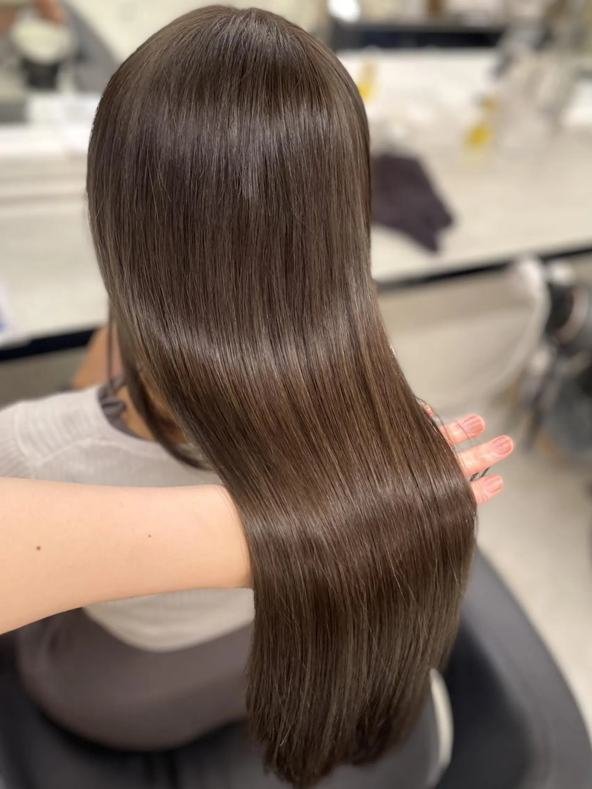 カラー ヘアカラー トリートメント 透明感☘️赤み消し カラー☘️横浜美容室のヘアスタイル