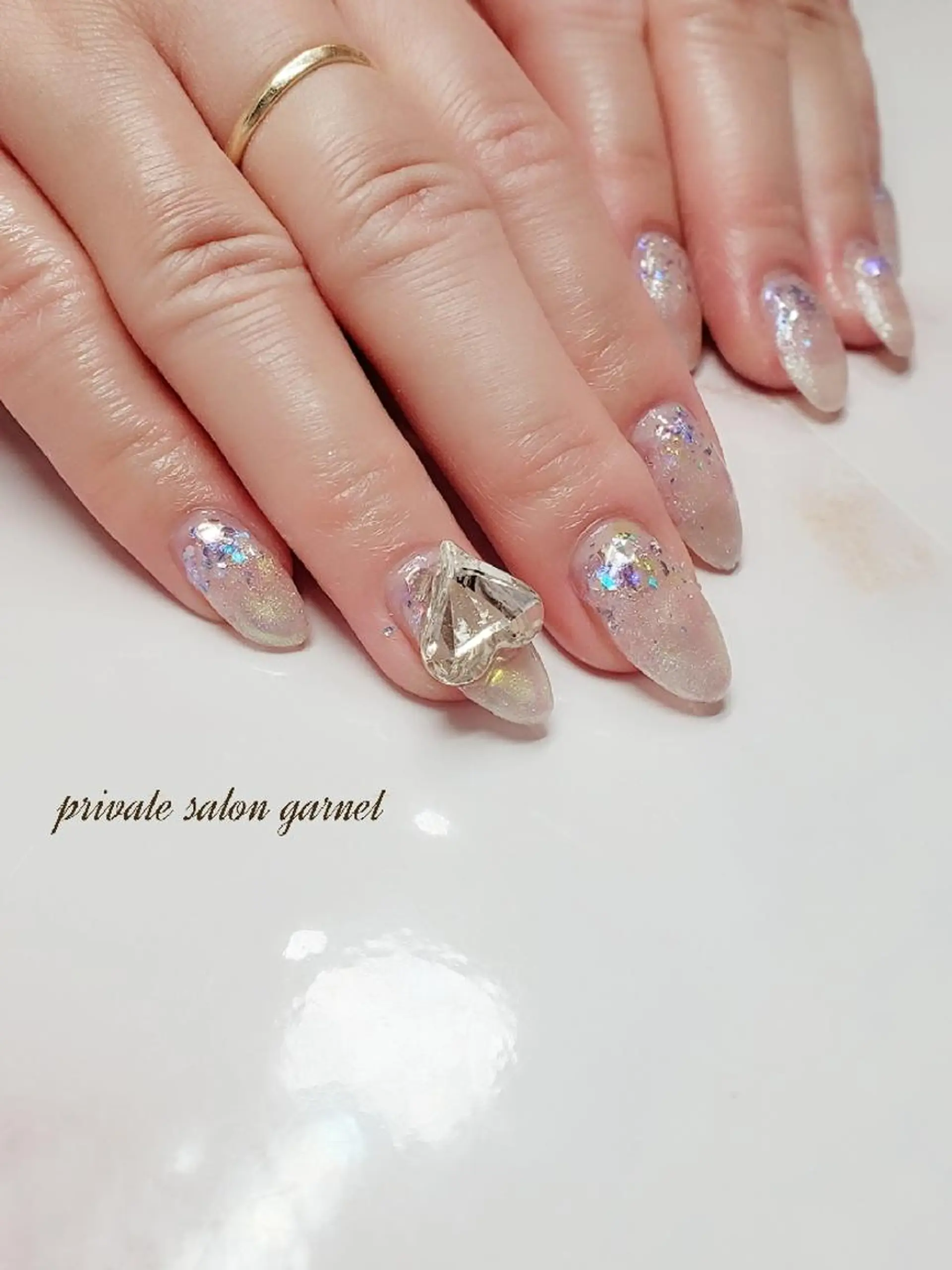 ネイル ハート キラキラネイル ワンホンネイル Garnet nailのネイルデザイン