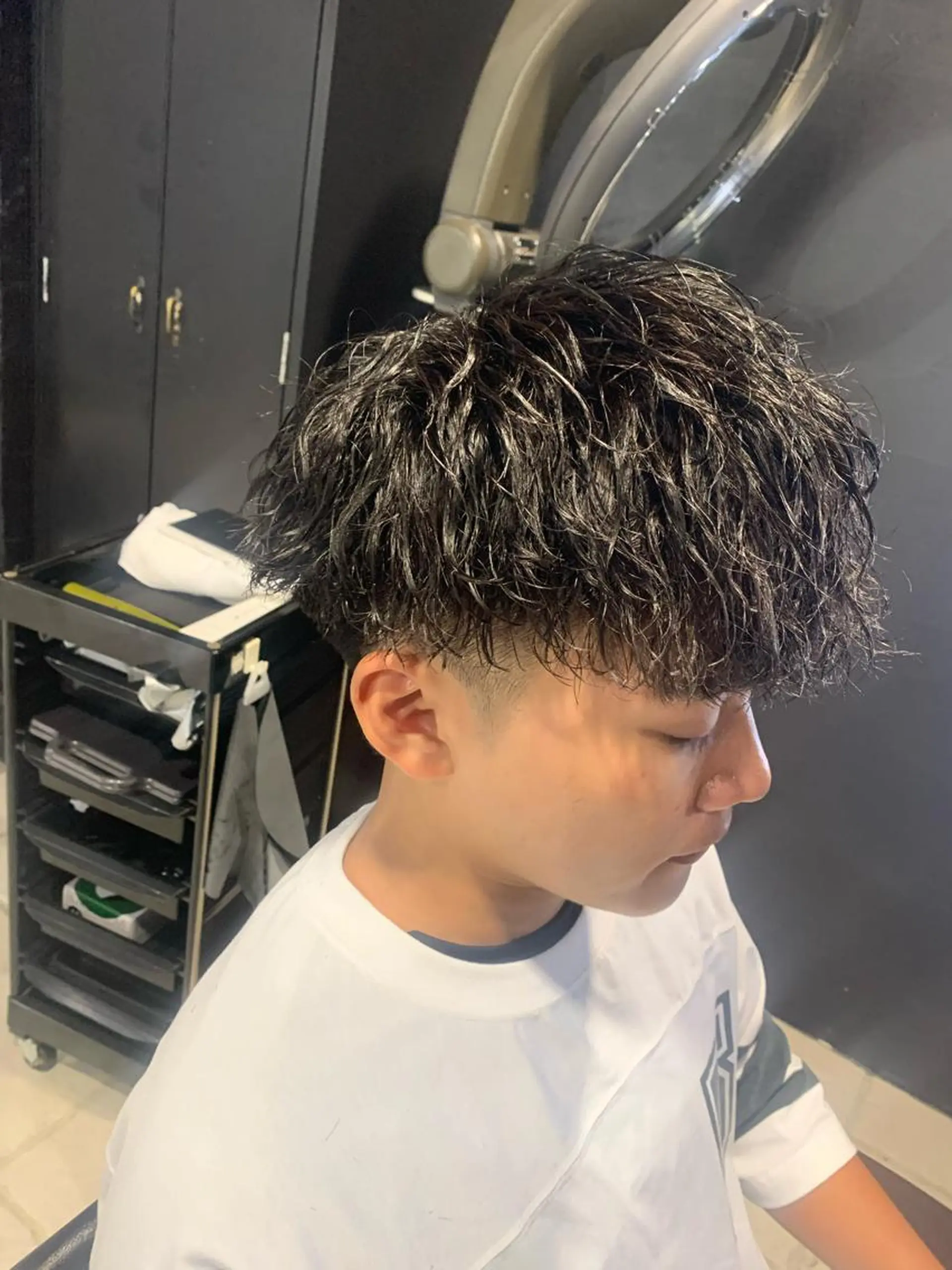 ショート メンズ センターパート メンズハイライト メンズ韓国風 マッシュ メンズパーマ メンズパーマ/難波/ 心斎橋　室園亮佑のヘアスタイル