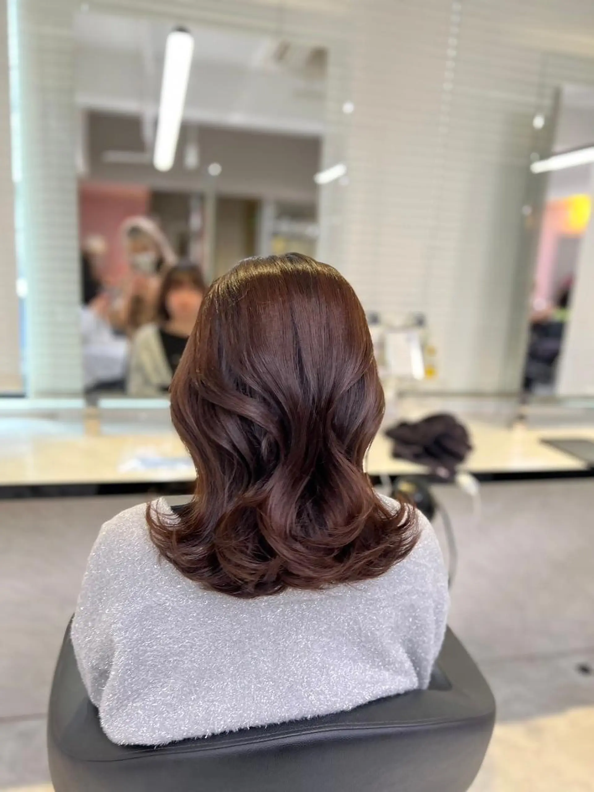 カラー 盛れる上質ワンホン ヘア🤍YUME🤍のヘアスタイル