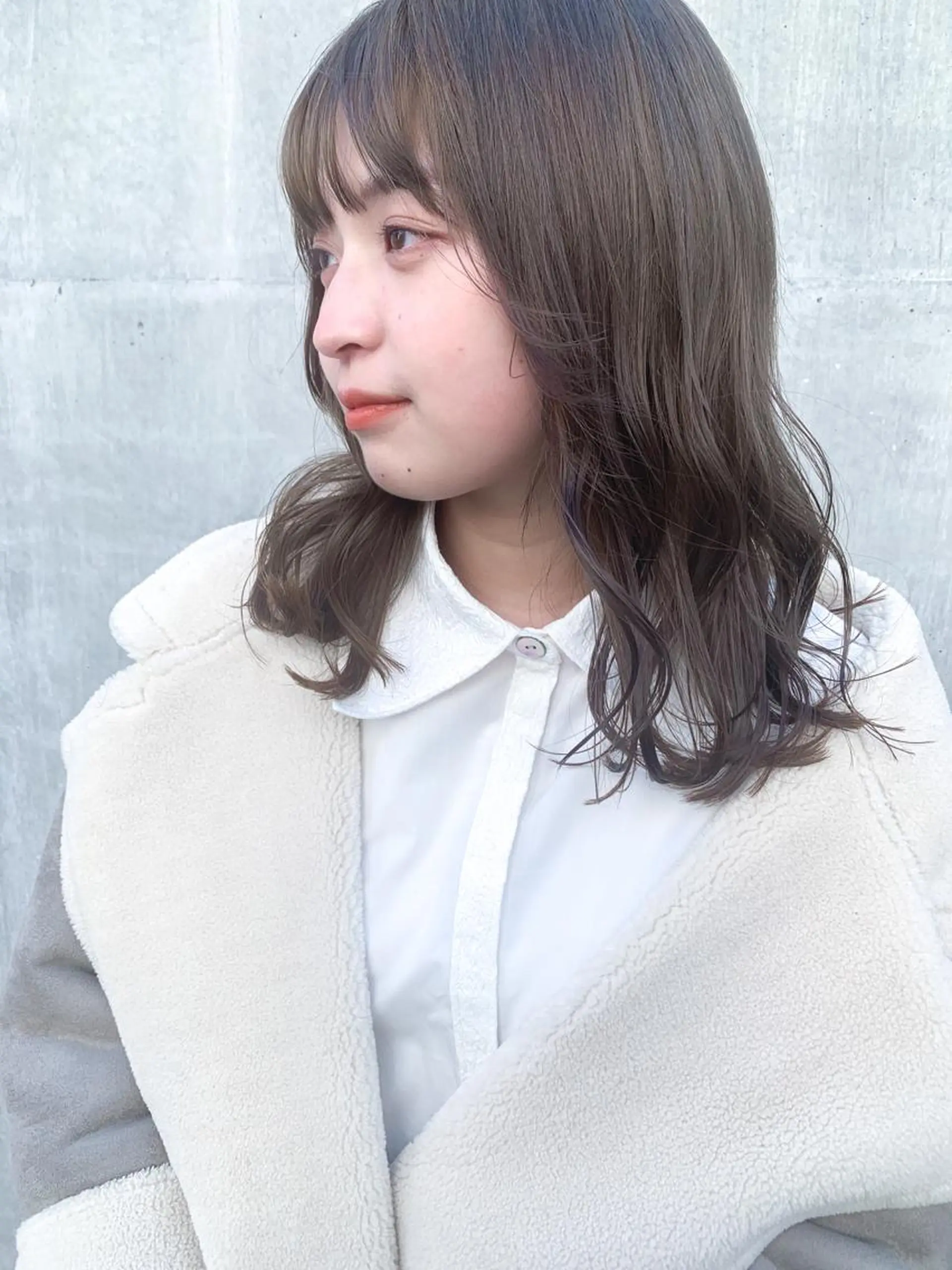 ミディアム カラー ヘアアレンジ 透明感カラー yuka .のヘアスタイル