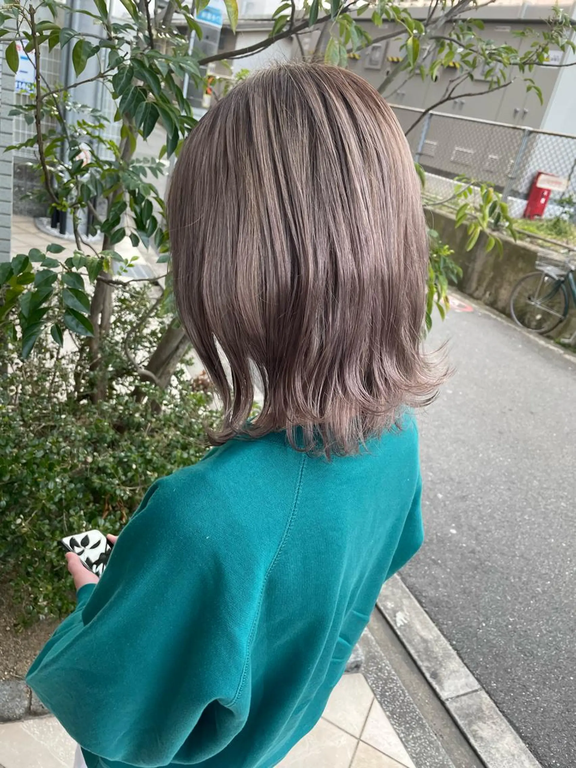 ミディアム 亀川蓮 Agu hairのヘアスタイル
