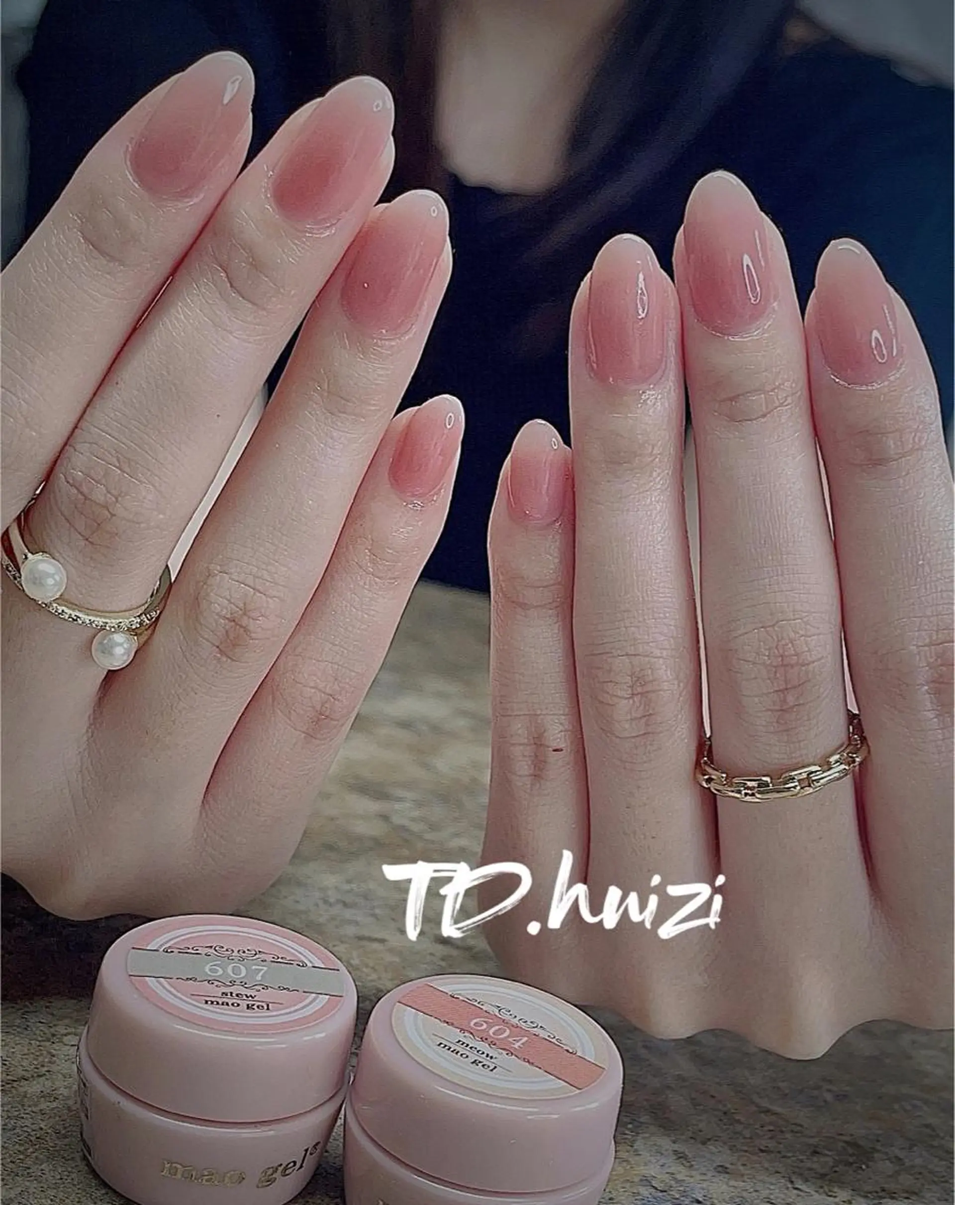 ミディアム めぐみのネイルサロン 惠のネイルデザイン