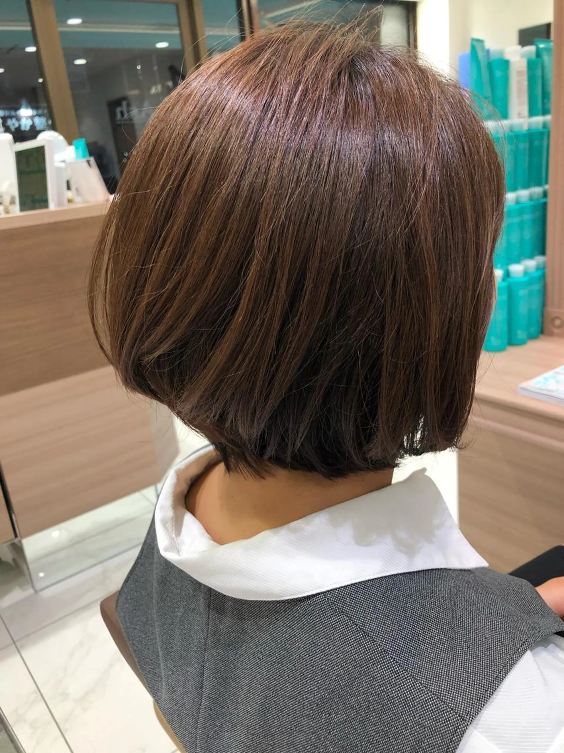 ショート カラー グラデーションカラー ボブ カット ヘアカラー トリートメント 大人女性のショート ・ボブ✂︎沼尻典祥のヘアスタイル