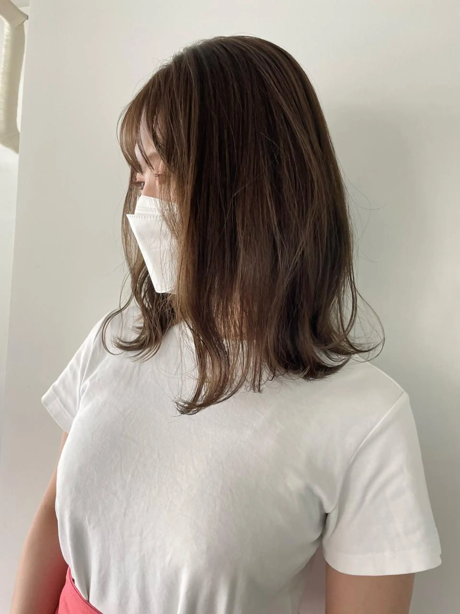 ミディアム カラー ベージュカラー ブリーチ ブリーチなしカラー chiharu ボブ/レイヤーのヘアスタイル