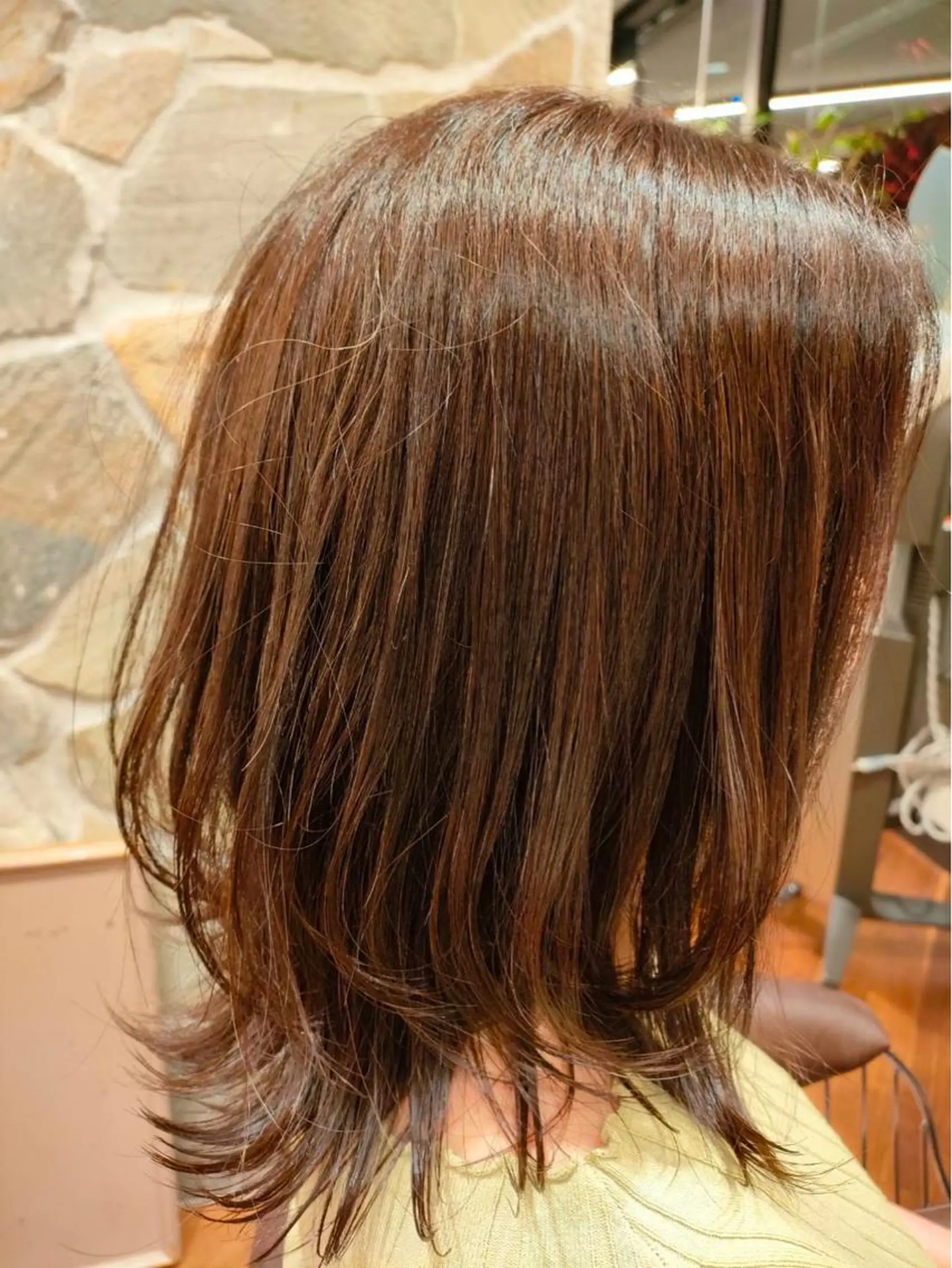 ミディアム カットモデル ヨネダのヘアスタイル