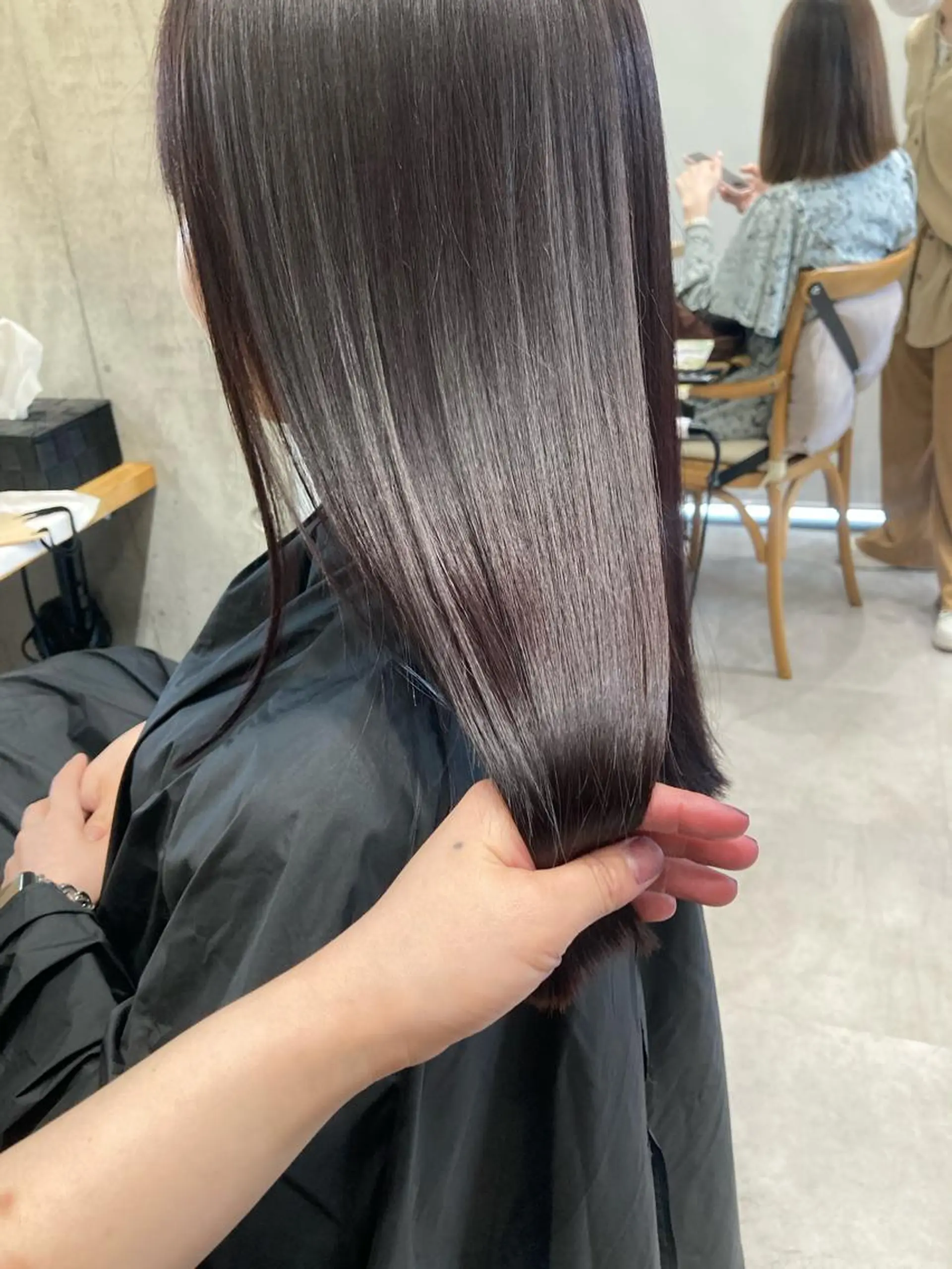 セミロング ヘアカラー トリートメント ✨色持ちの良い艶 カラー✨蟹江真世のヘアスタイル