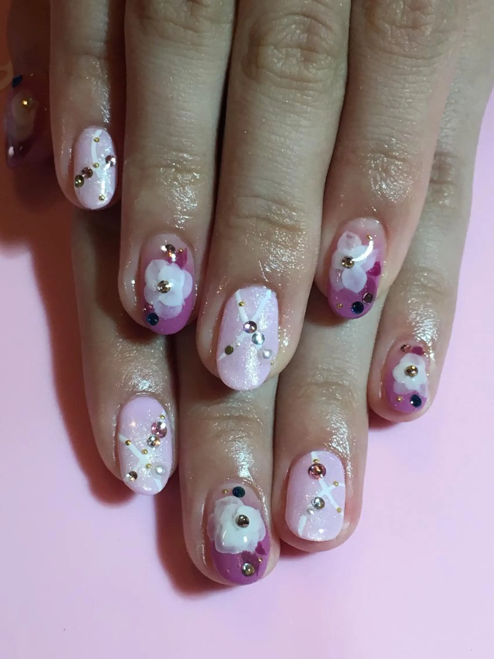 ネイル 成人式 古川 里美のネイルデザイン