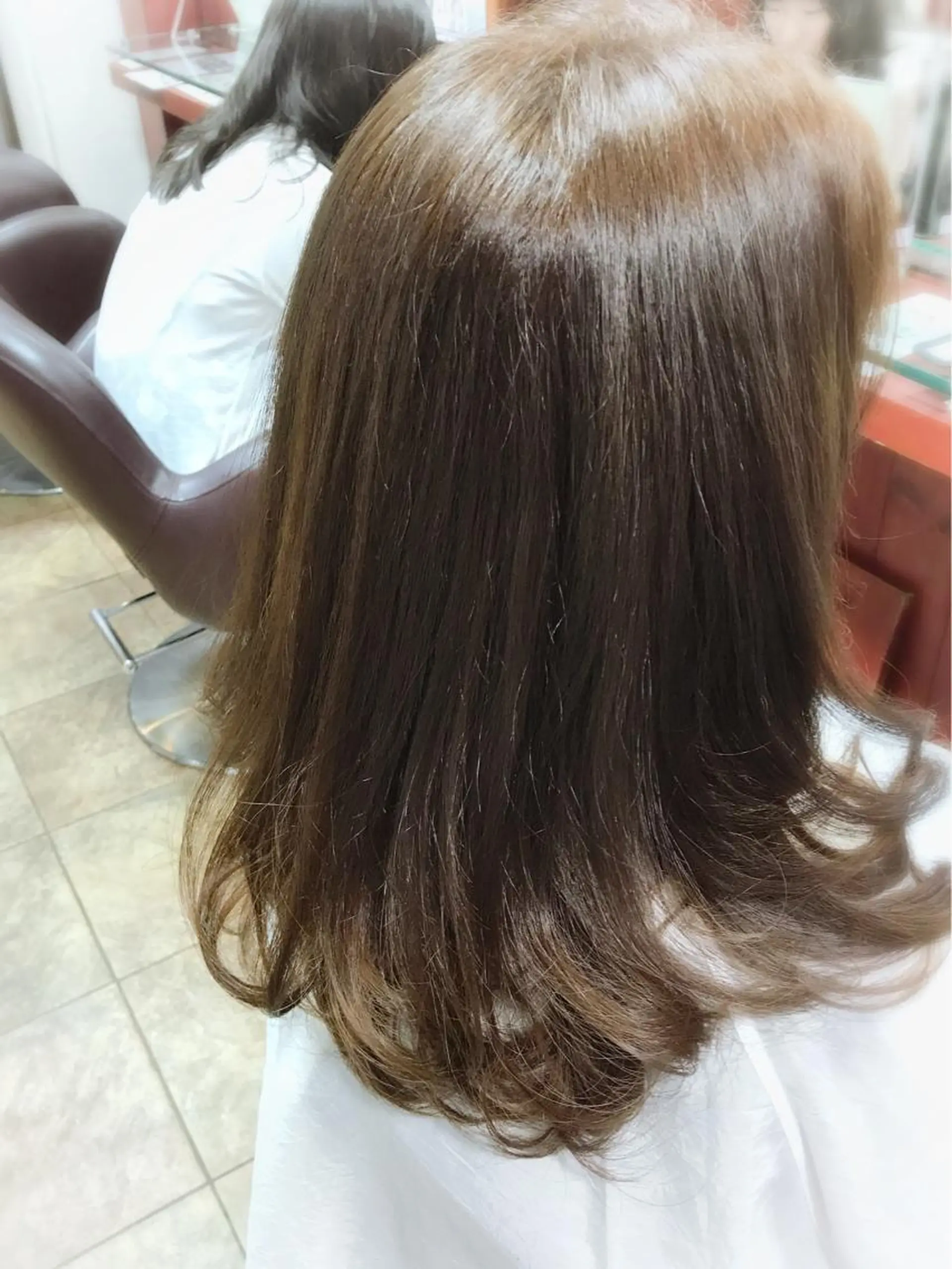 セミロング カラー 嶋村 望美のヘアスタイル