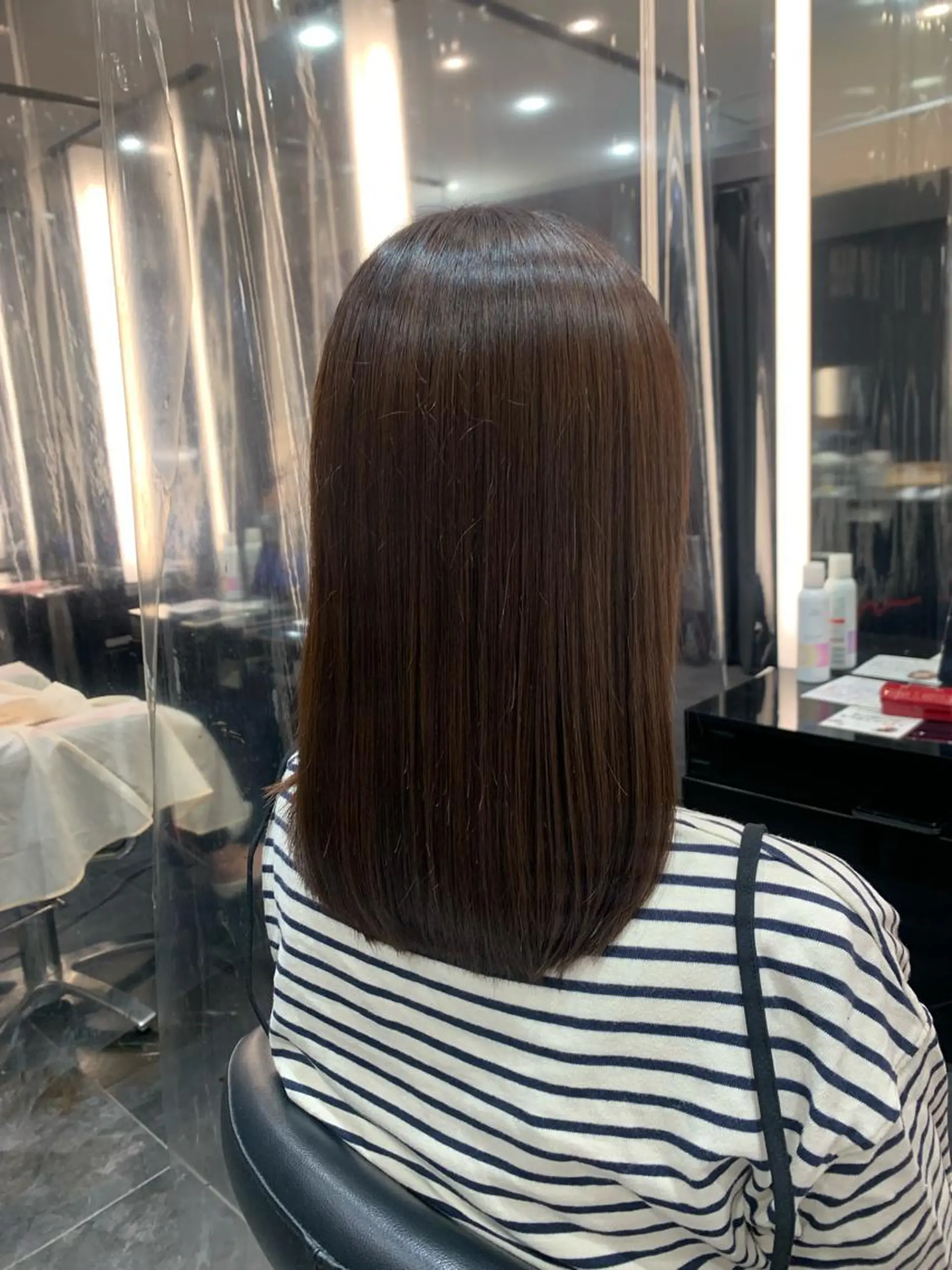 ミディアム カラー パーマ イルミナカラー ストレートパーマ 艶髪/白髪ぼかし ヘッドスパ/大野結菜のヘアスタイル