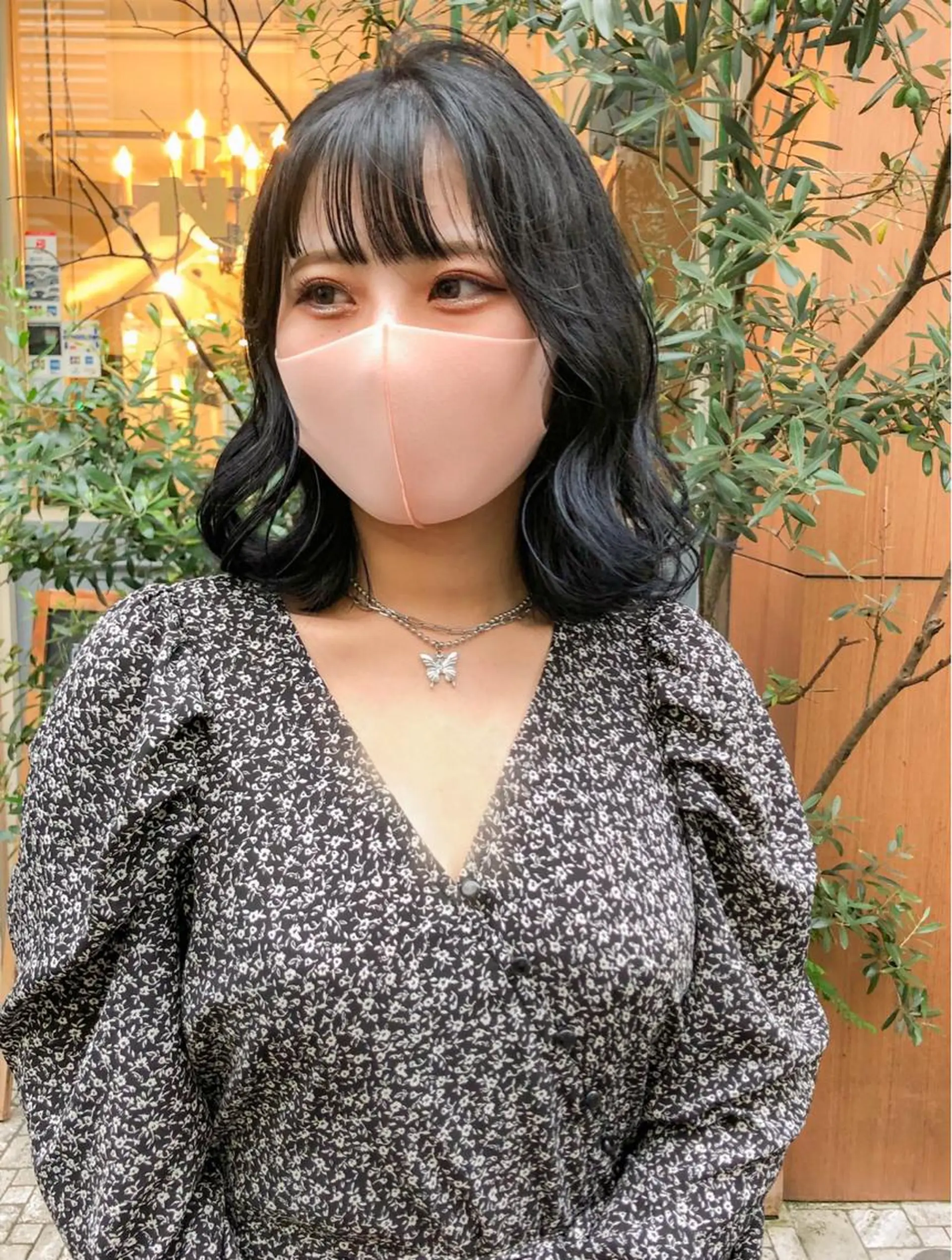 ミディアム カラー ブルーカラー ボブ ブリーチ/miinaのヘアスタイル