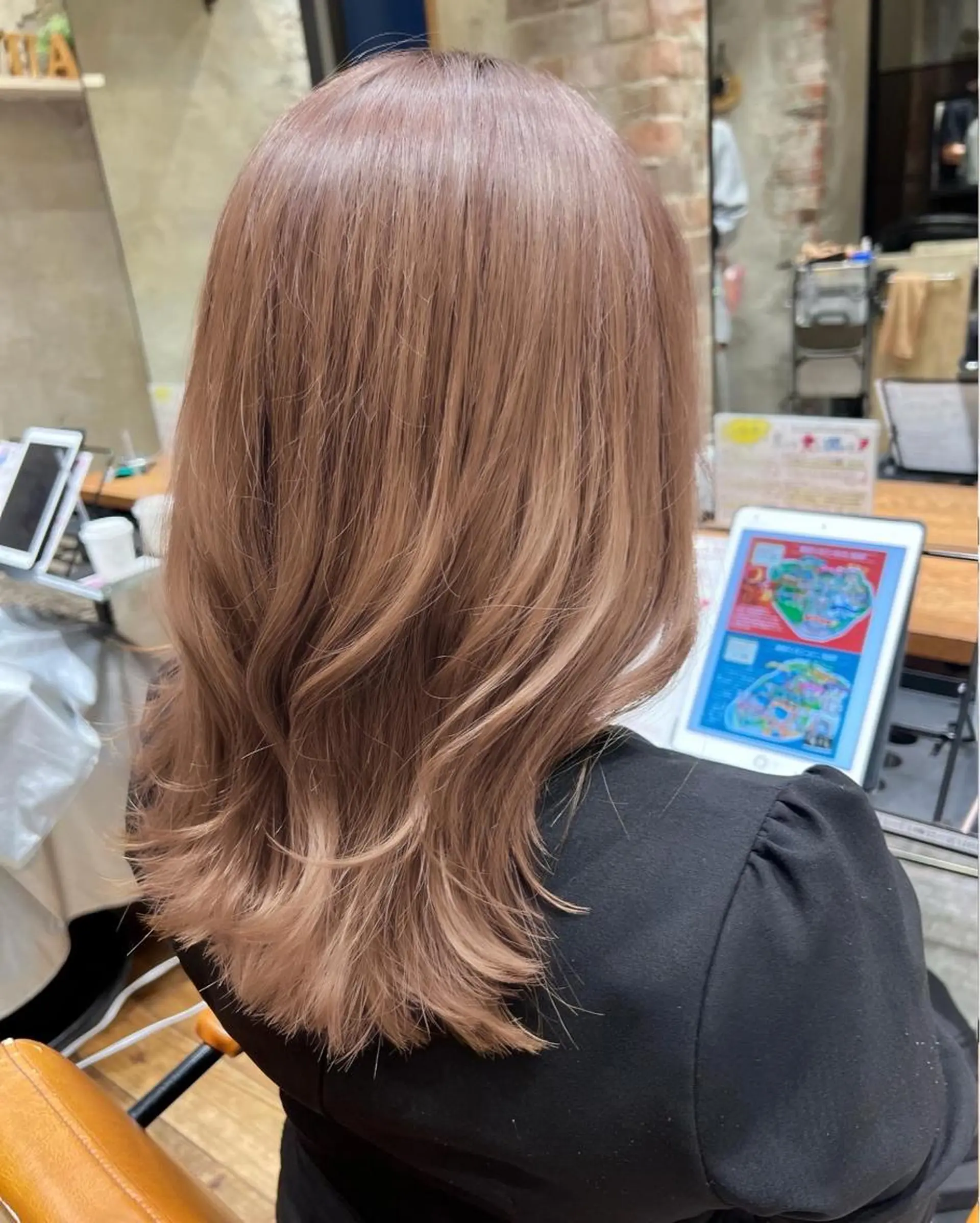 セミロング くびれヘア 髪質改善 縮毛矯正 🧡くびれヘア/前髪 顔周り🧡久原結衣のヘアスタイル