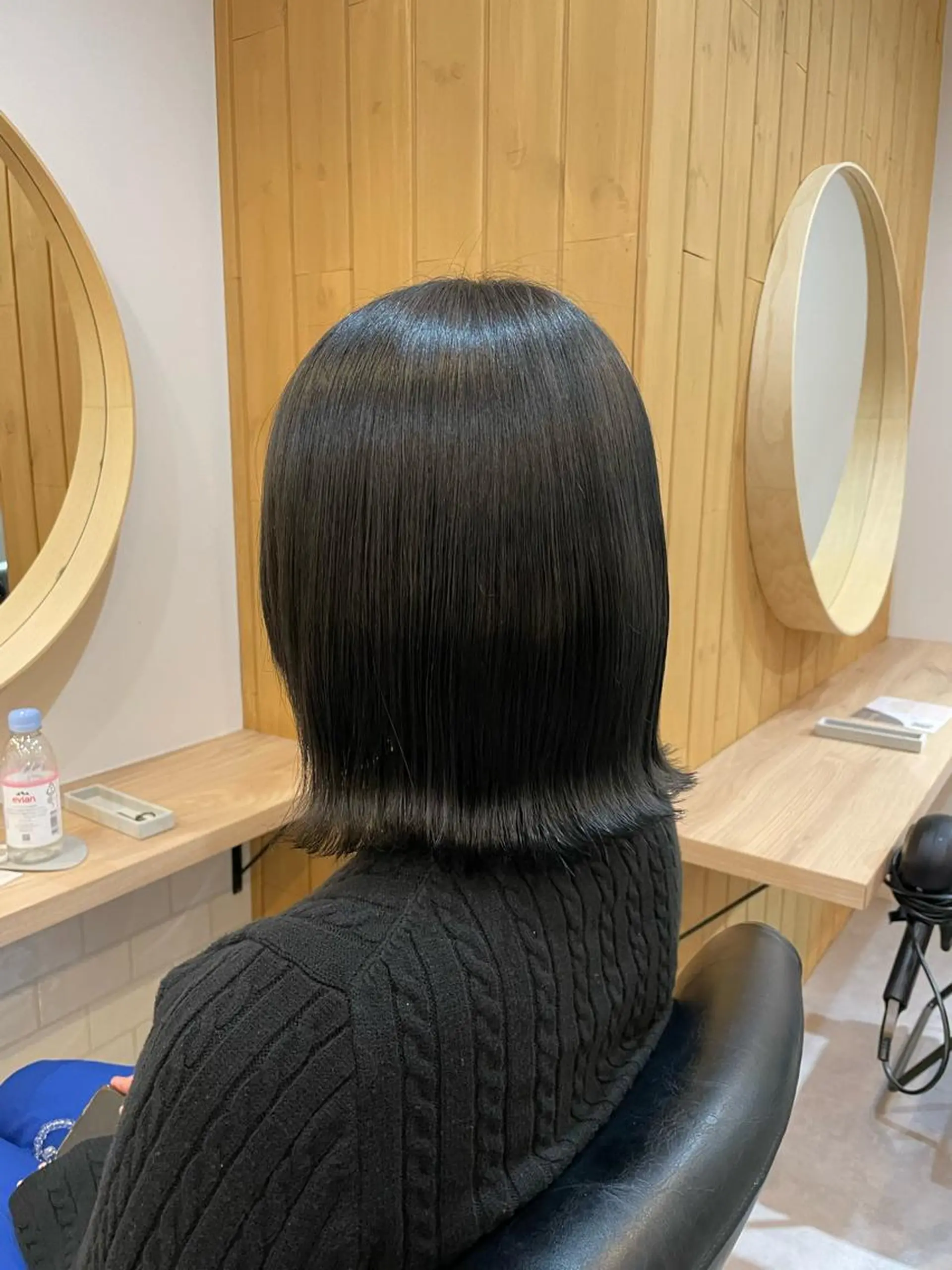 ミディアム カラー akane .のヘアスタイル