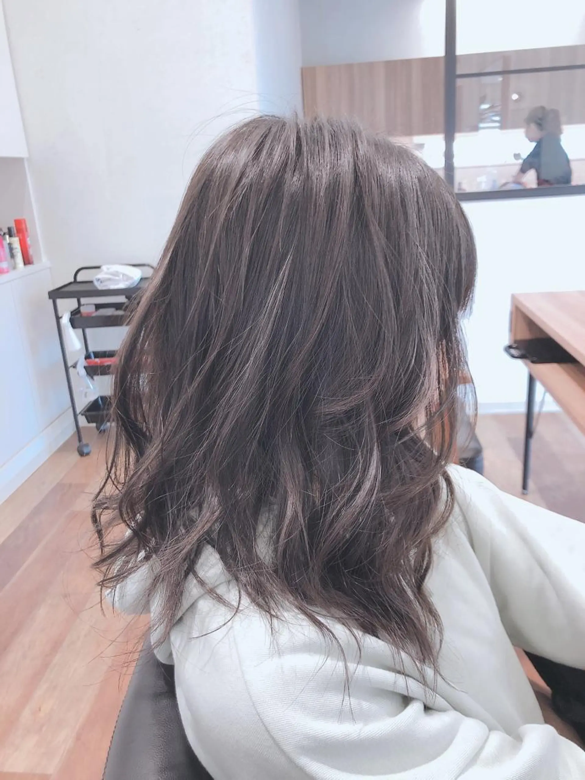 セミロング カット ヘアカラー しょうへいの店四郎丸店所属・大川 優佳のヘアスタイル