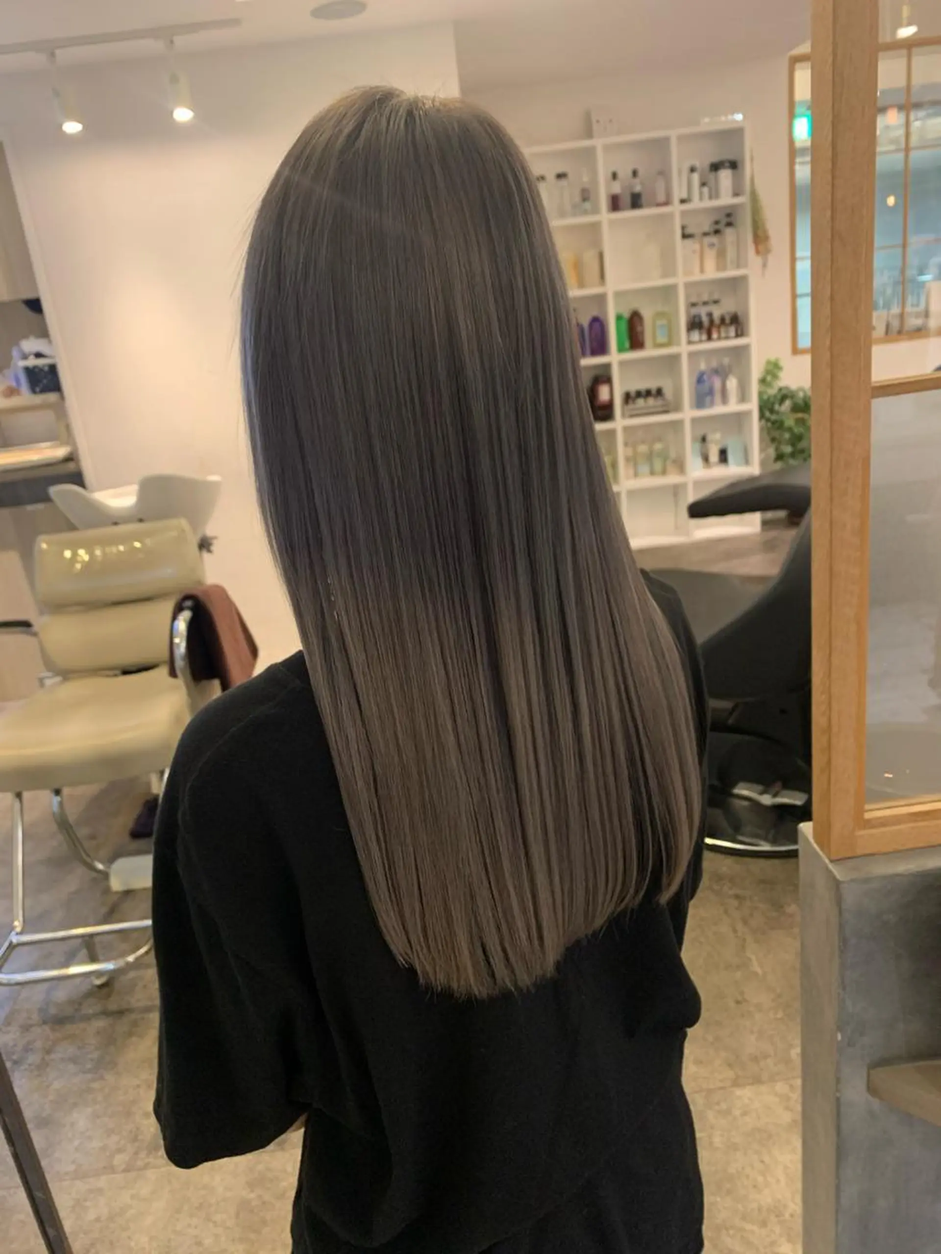 ロング カラー 近藤千翔🩵 髪質改善Periodのエステ・リラクイメージ