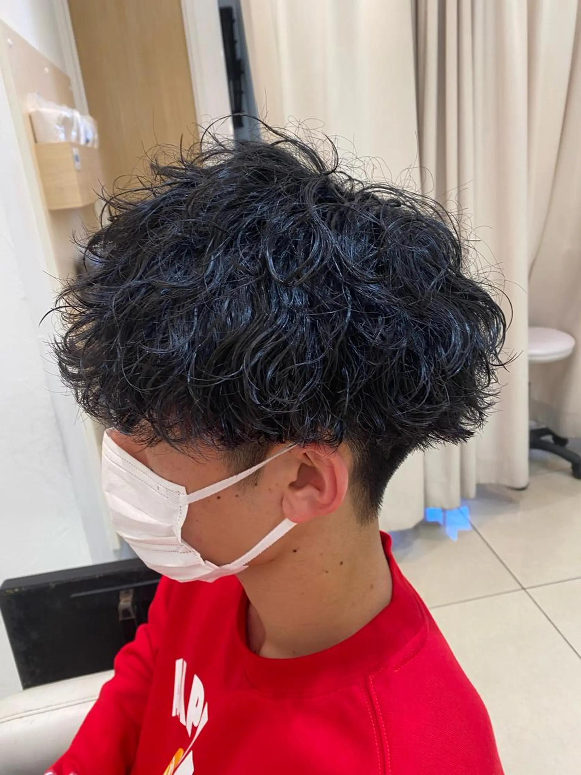 ショート パーマ メンズ カット パーマ メンズ特化型美容師 栗山勇人のヘアスタイル