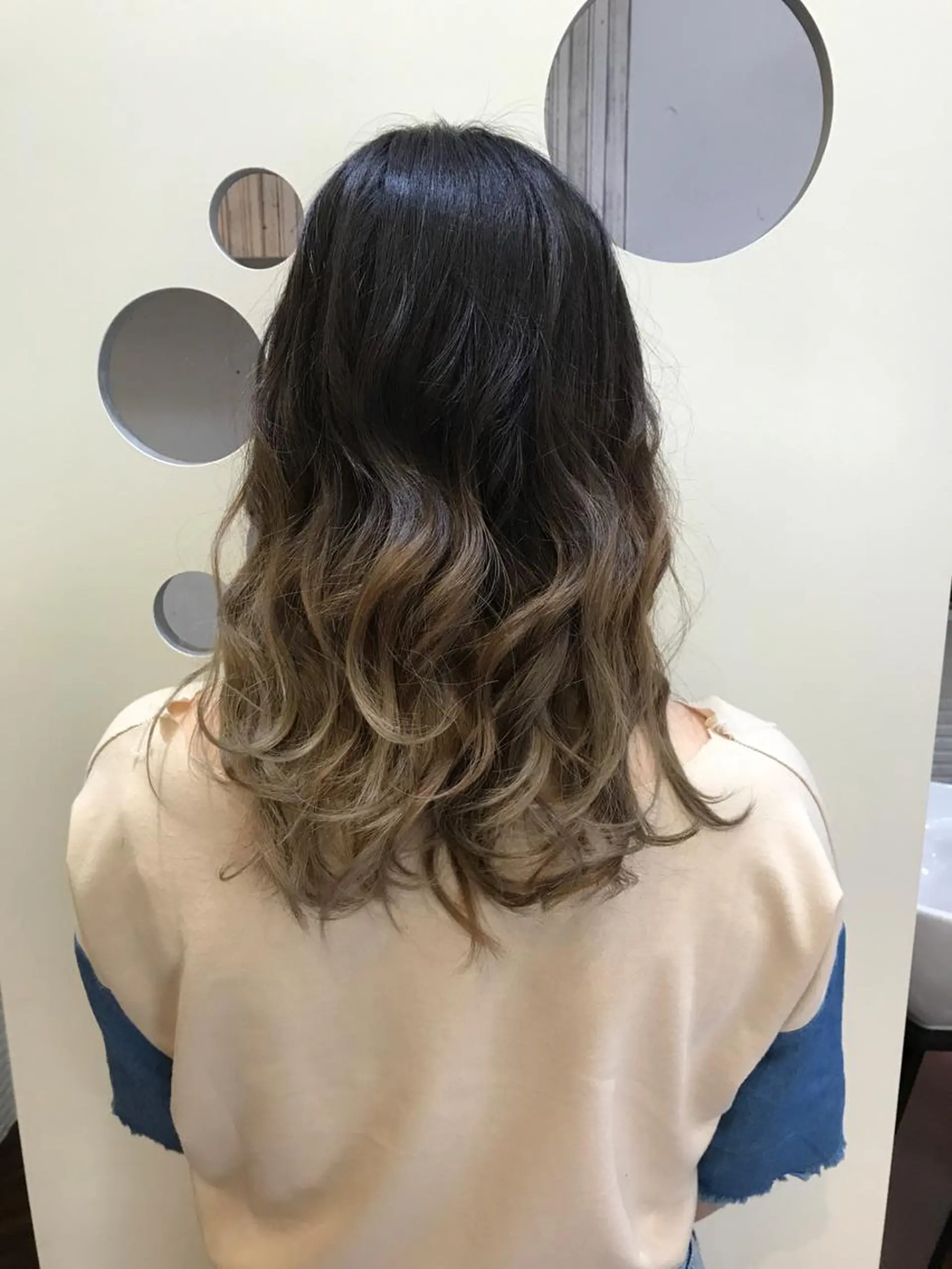 ミディアム カラー ベージュカラー グラデーションカラー ミルキーベージュ 🔹メンズ特化🔹 荻窪/YASUOKAのヘアスタイル