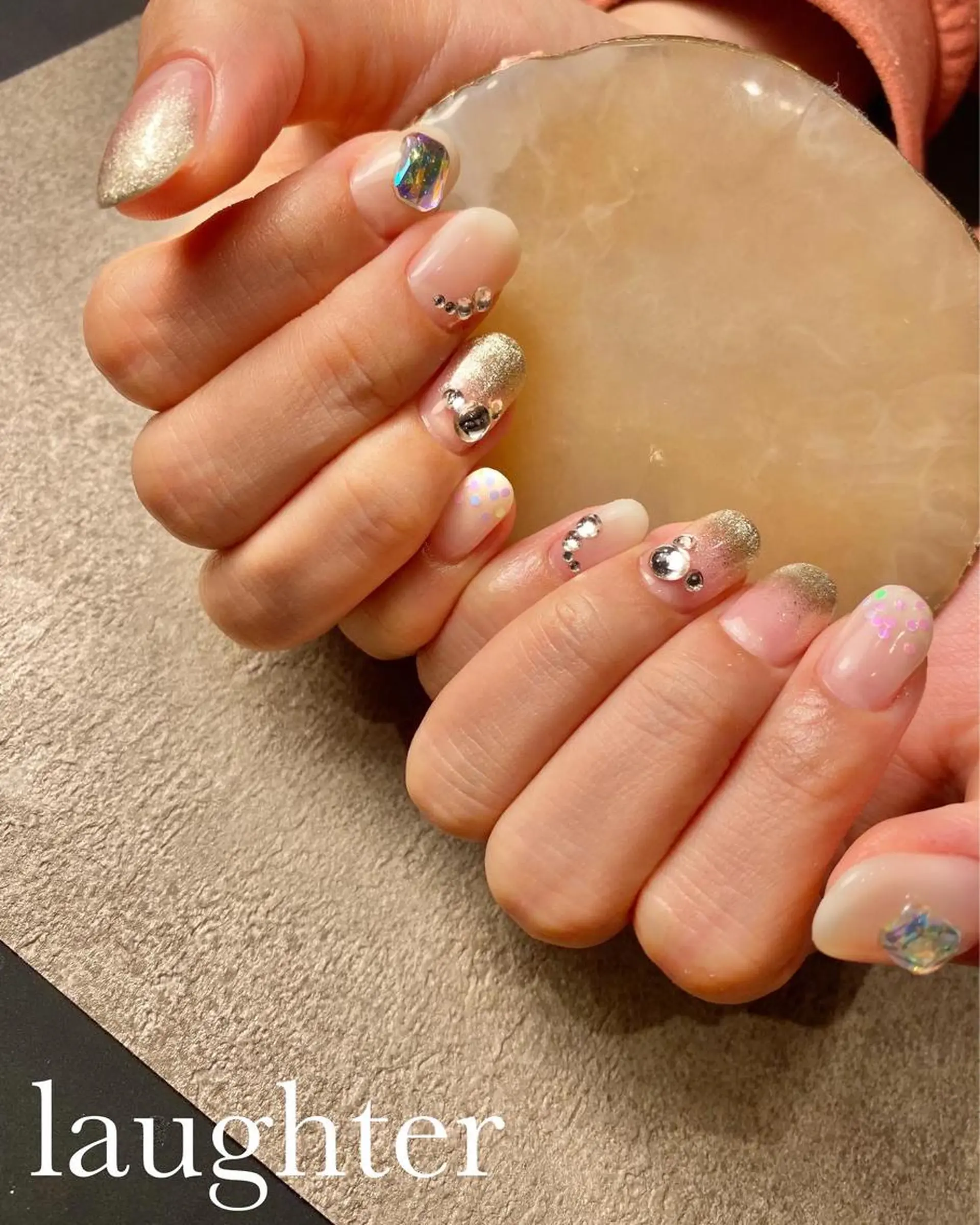 ネイル ハンドネイル laughter nailのネイルデザイン