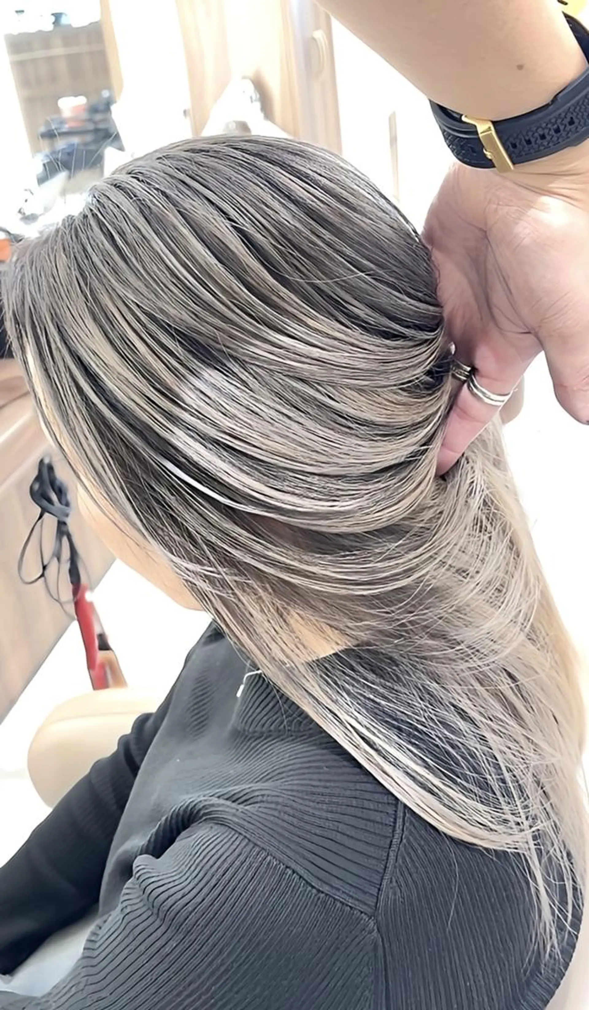セミロング カラー バレイヤージュ 髪質改善 レイヤーカット カット ヘアカラー トリートメント 山崎俊輔/髪質改善 /バレイヤージュのヘアスタイル