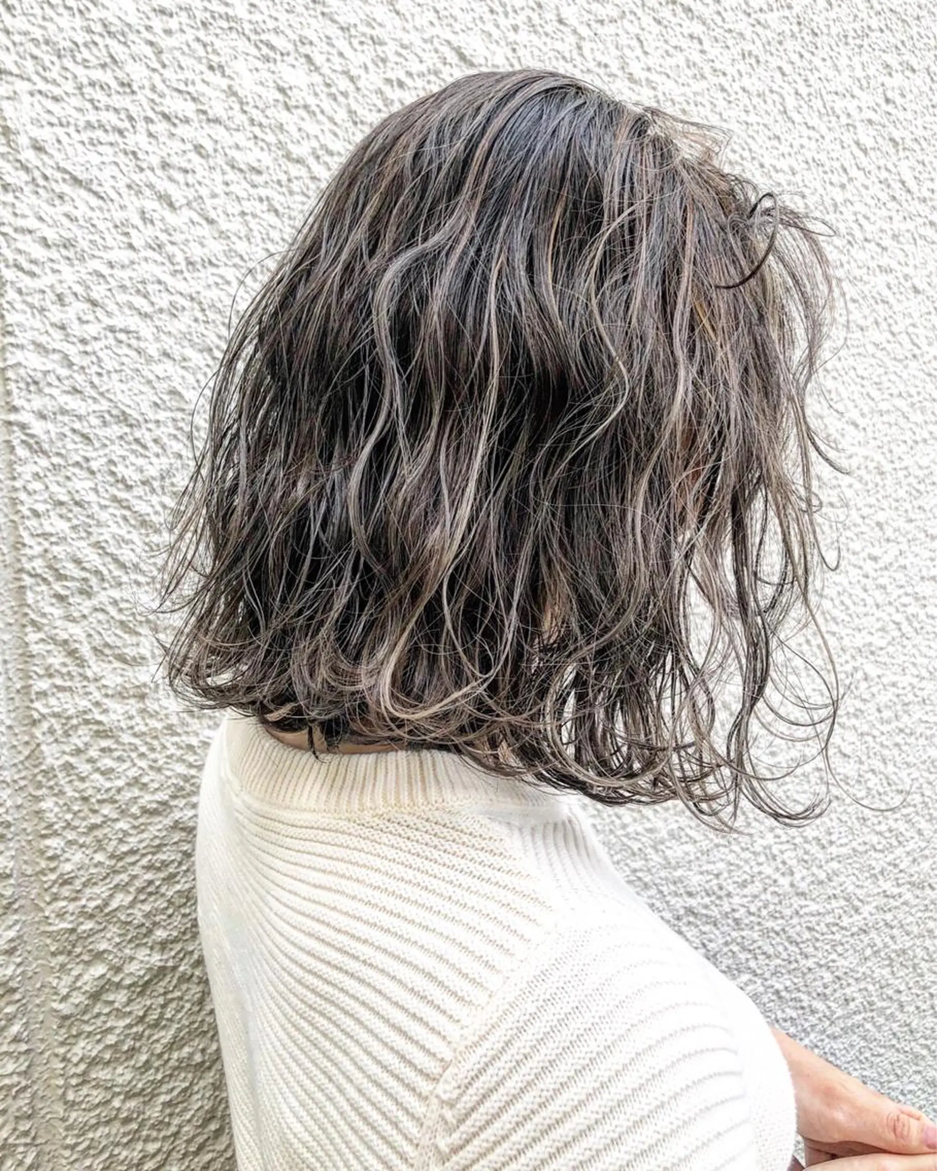 ミディアム REVE所属・TAKU 美容師のヘアスタイル