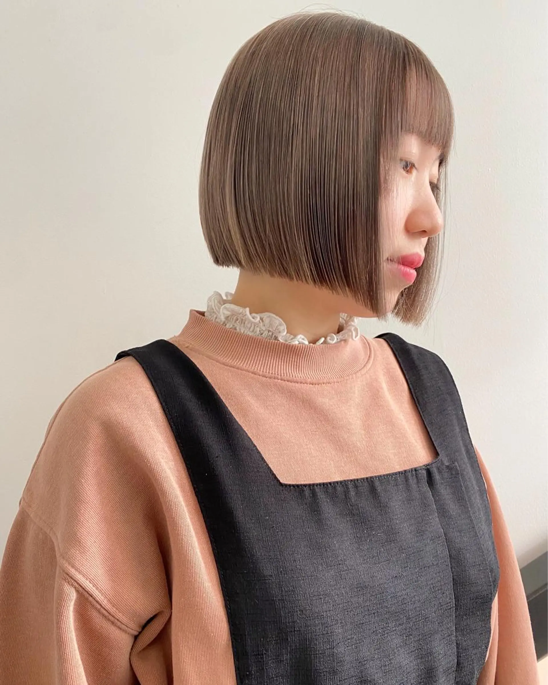 ショート カラー 切りっぱなしボブ ボブ 顔周りカット/透明感 カラー✂️MEIのヘアスタイル