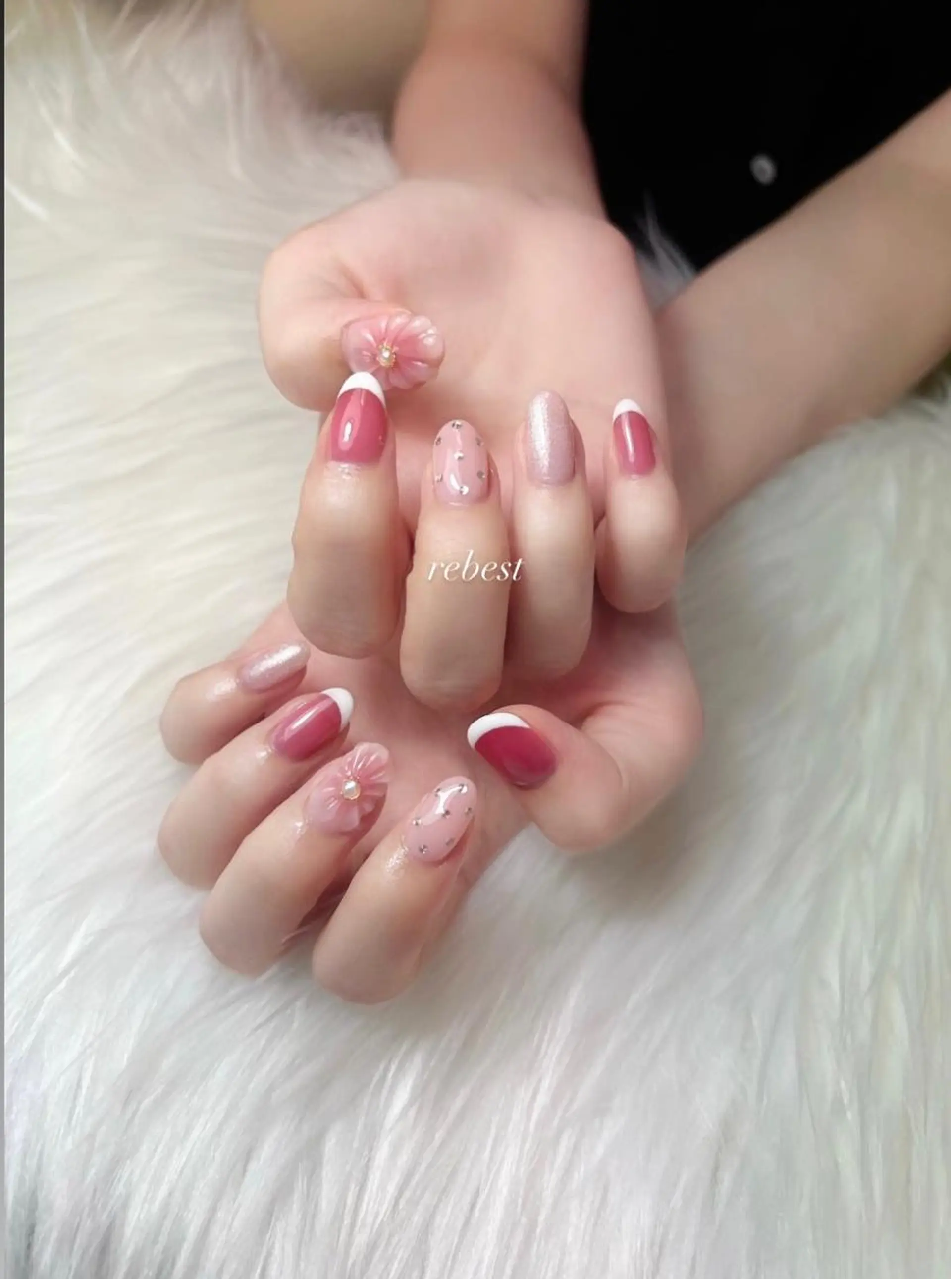 ネイル ❤️💛REBEST 付け放題Nailのネイルデザイン
