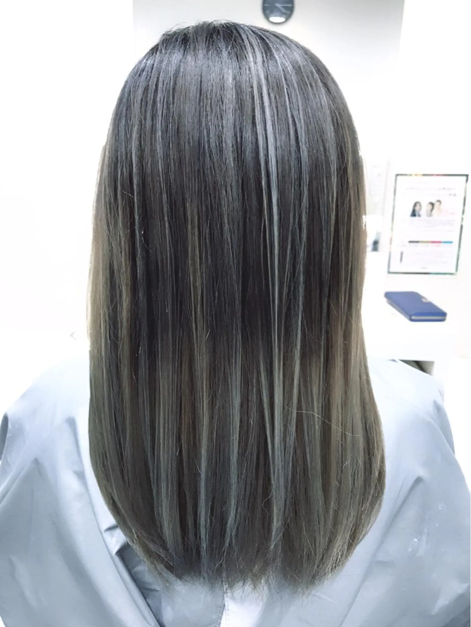 セミロング カラー 関口 友行のヘアスタイル