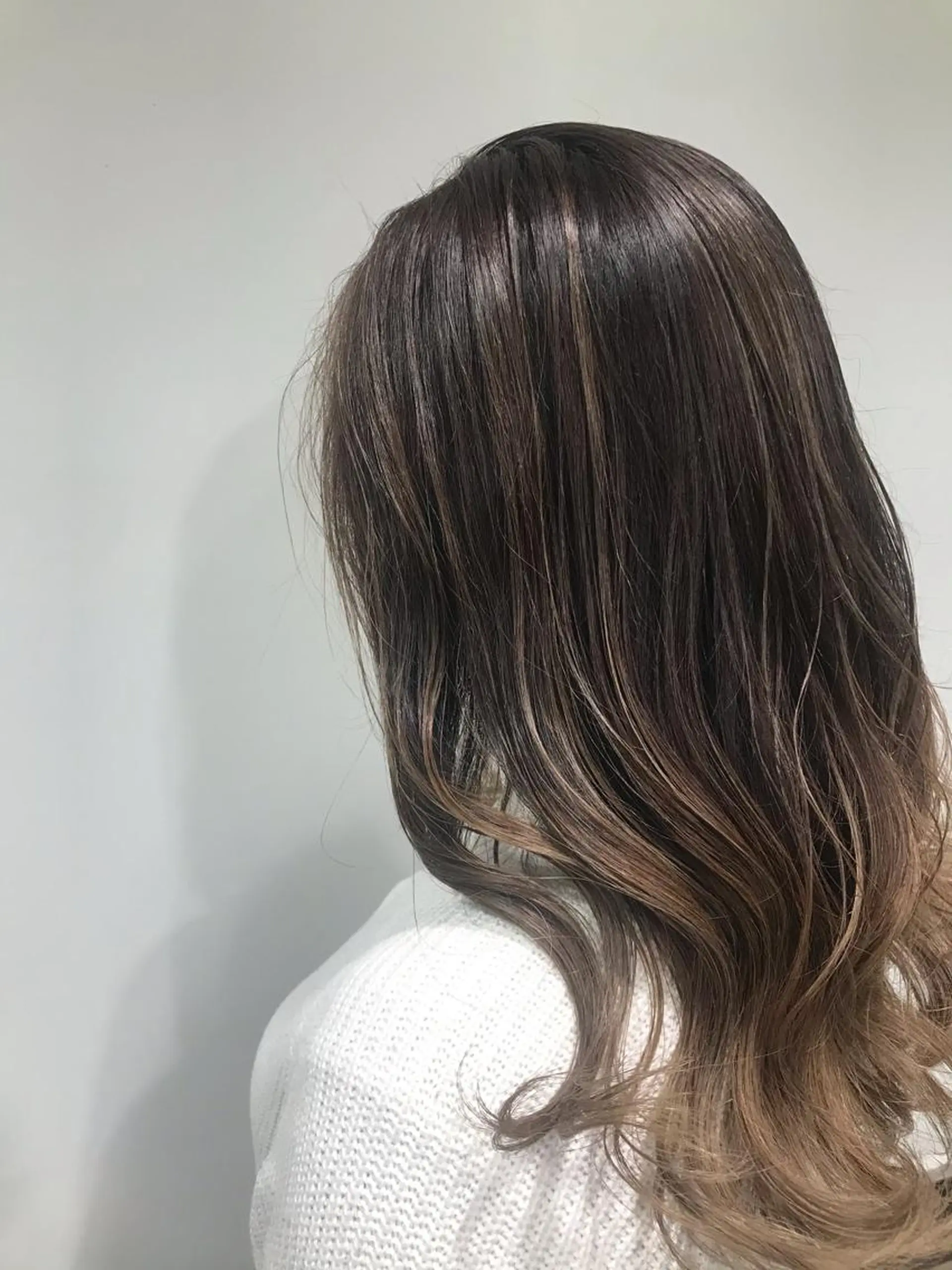 セミロング ハイライト 下條 真のヘアスタイル